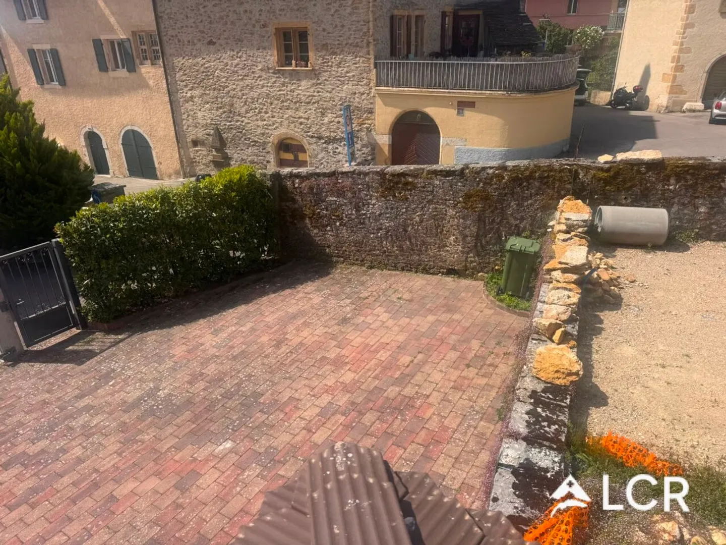 À louer - Appartement 3.5 pièces avec terrasse dans un bâtiment de caractère à Corcelles (NE) - Photo 13 sur 13