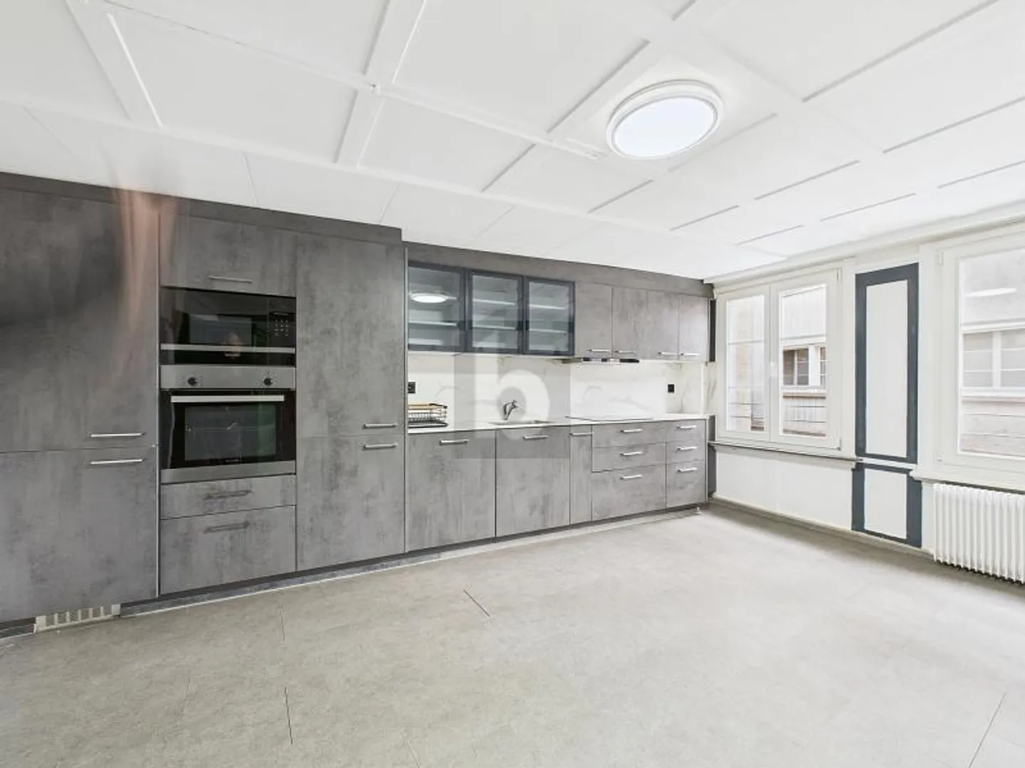 Top renovated 4-room maisonette in the heart of the city - Photo 2 of 6