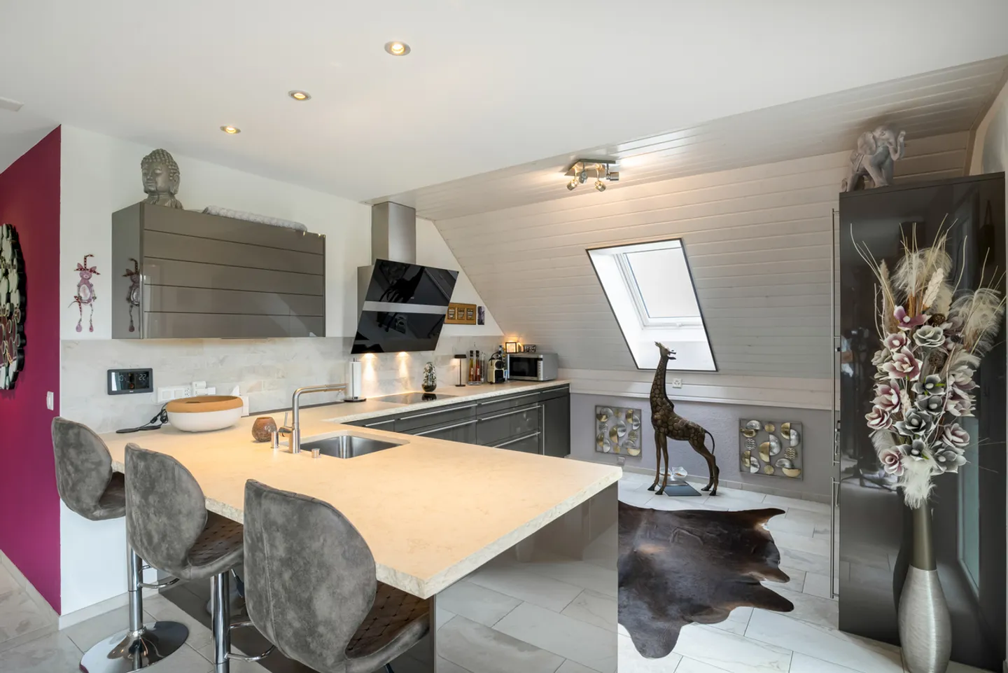 Sugnens, in vendita, appartamento attico di 3,5 locali, 108 m2 con vista - Foto 3 di 11