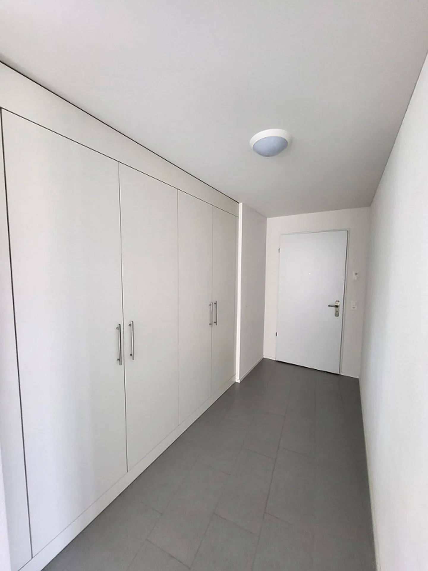 Moderne Wohnung mit Terrasse - Foto 7 von 10