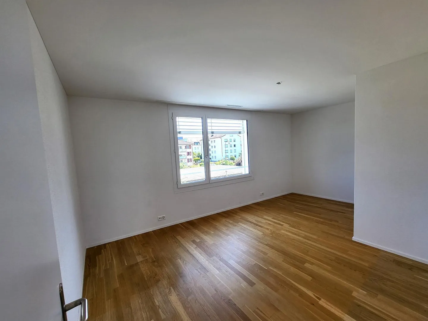 Moderne Wohnung mit Terrasse - Foto 9 von 10