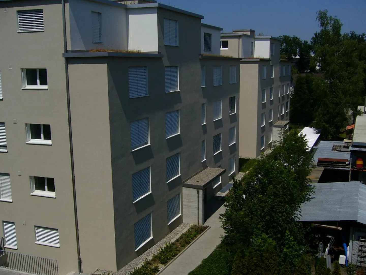 Moderne Wohnung mit Terrasse - Foto 10 von 10