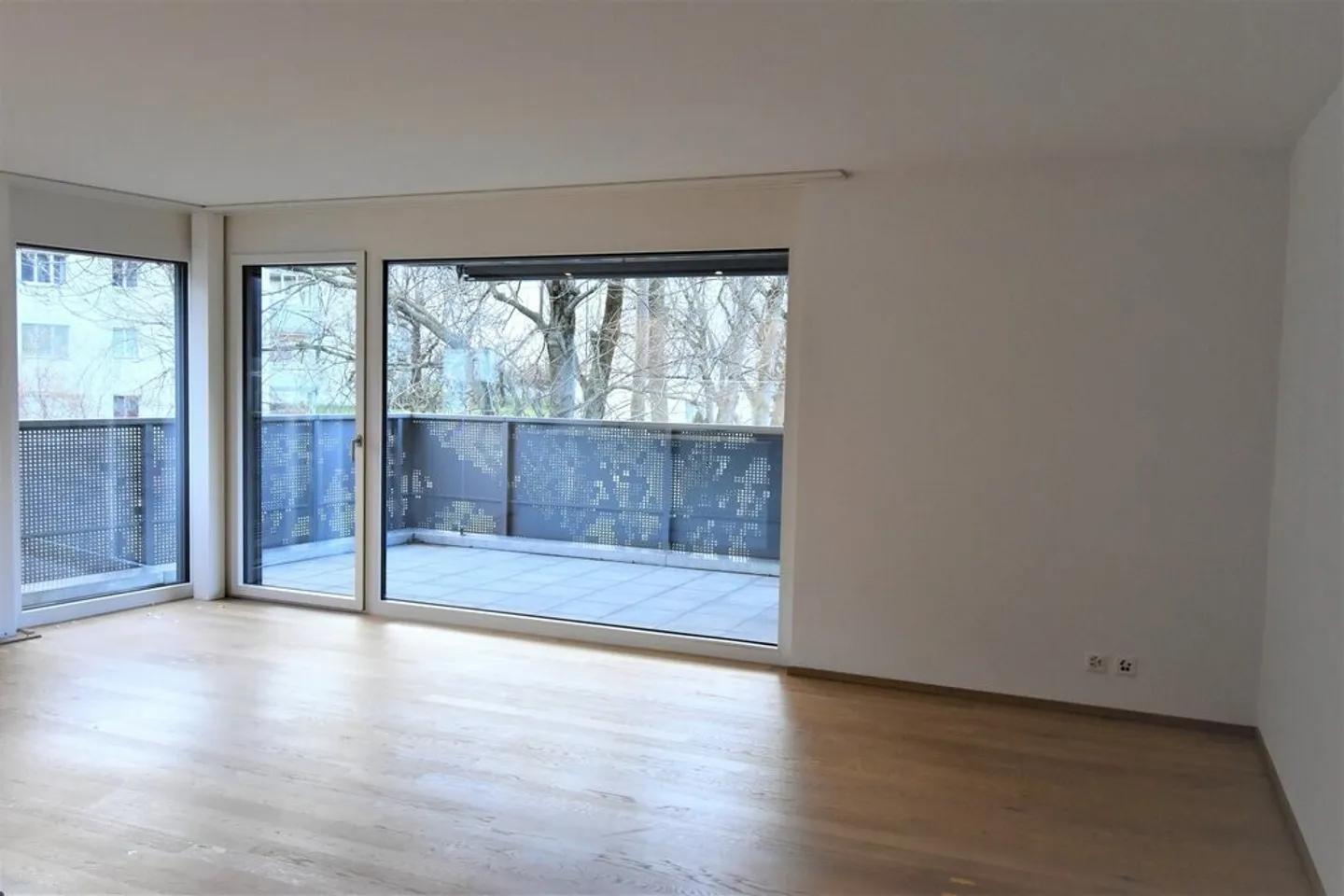 Appartement moderne de 4,5 pièces à Igis au rez-de-chaussée - Photo 3 sur 11