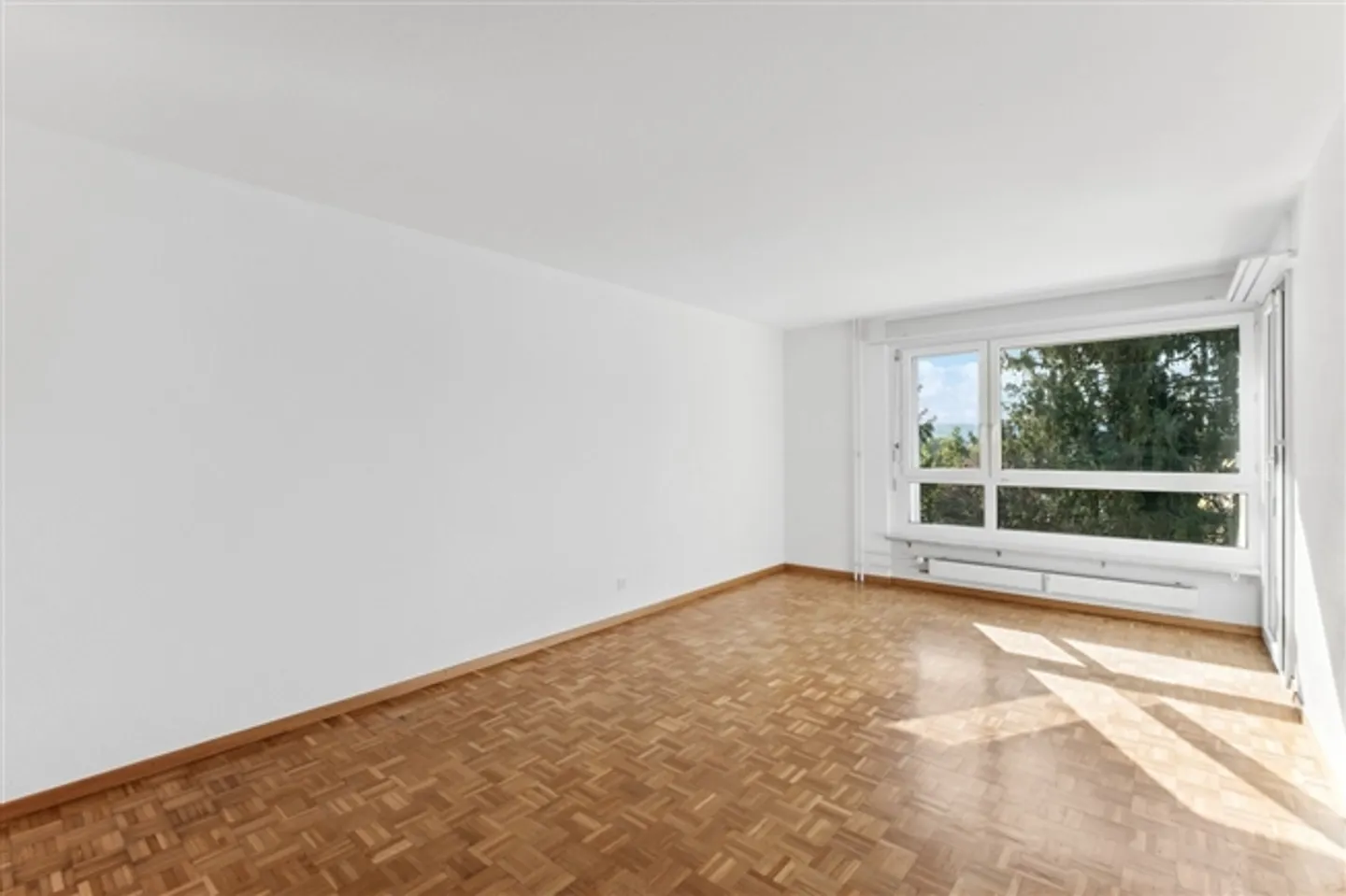 «Wunderschöne 2.5 Zimmerwohnung - per 1.10.2025» - Foto 2 von 10