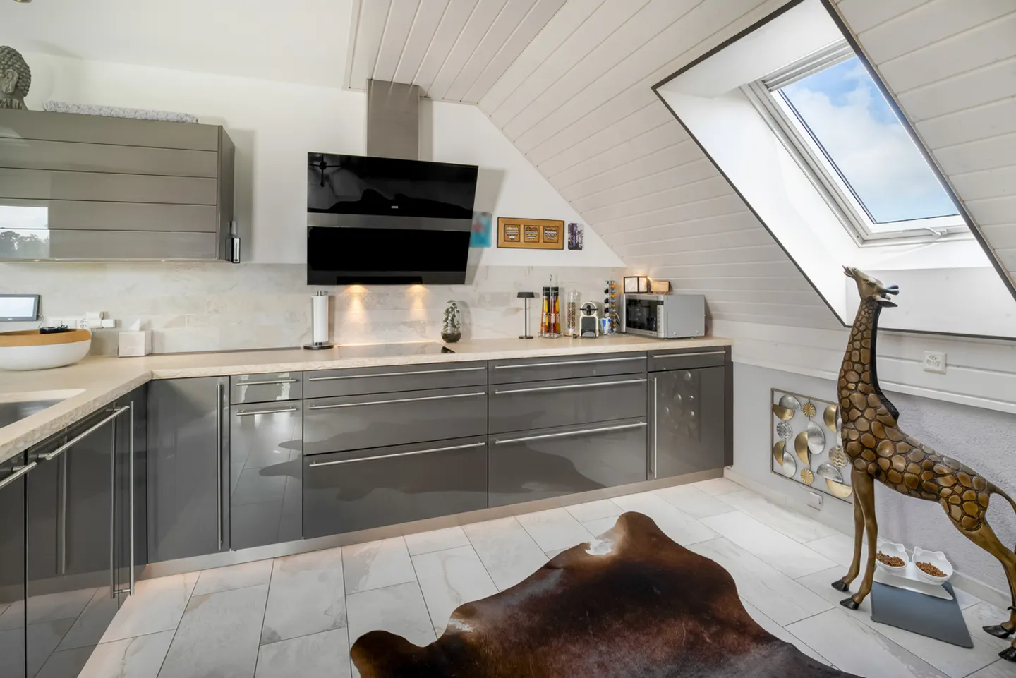 Sugnens, in vendita, appartamento attico di 3,5 locali, 108 m2 con vista - Foto 4 di 11