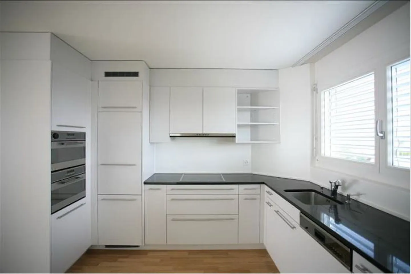 Challenging and flexible living in a sought-after location! - Photo 3 of 9