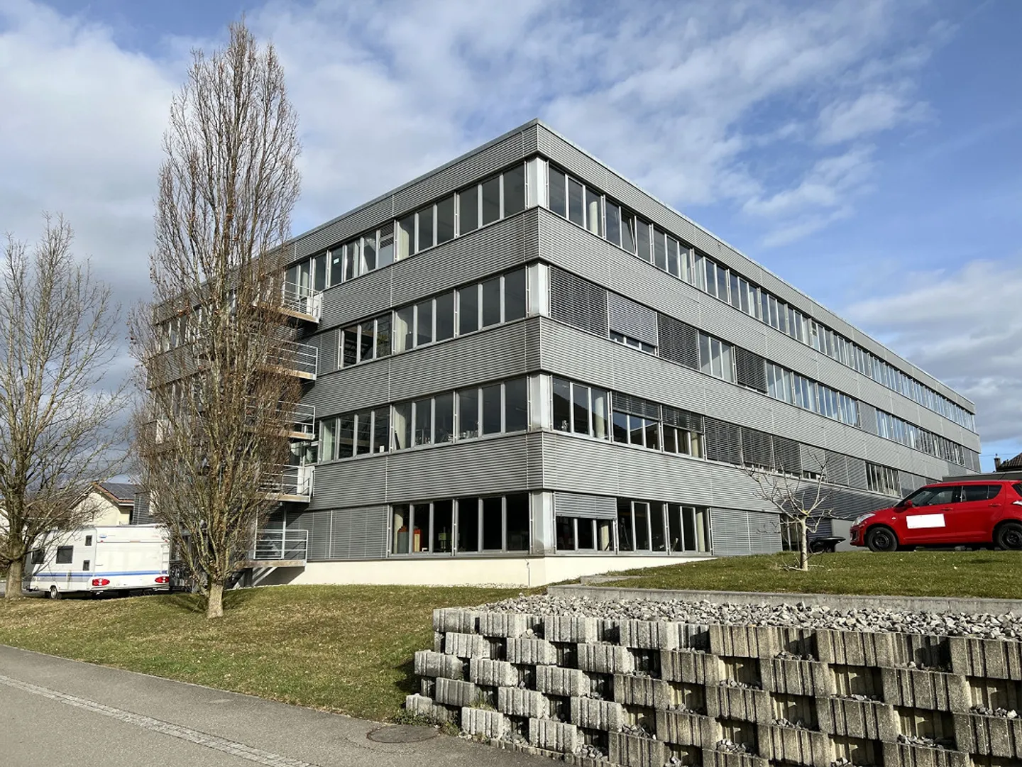 Spazi commerciali versatili da circa 60 - 720 m2 - Foto 2 di 8