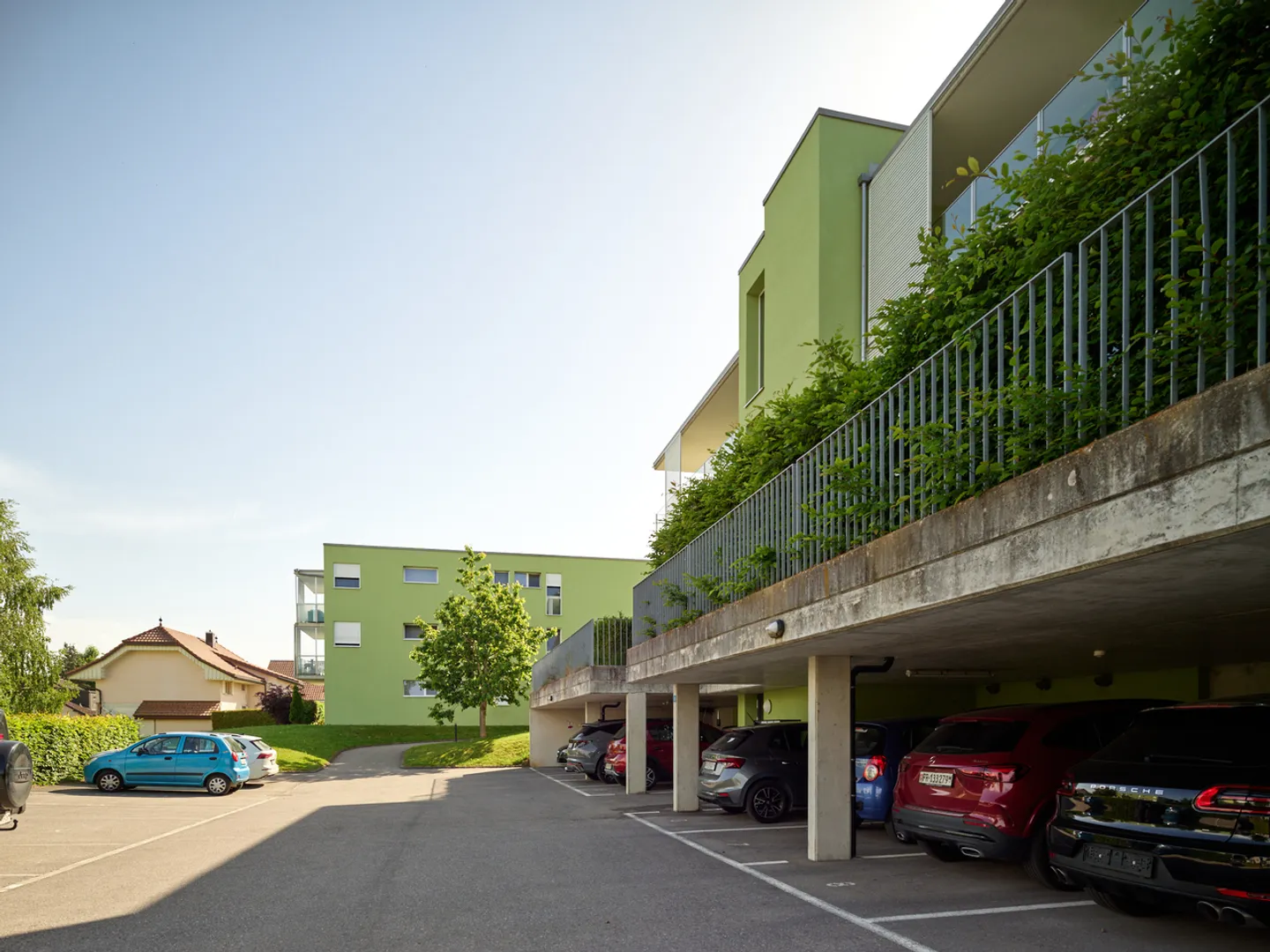 Bellissimo appartamento di 4,5 stanze con molta luce, grande balcone, ambiente tranquillo - Foto 10 di 11