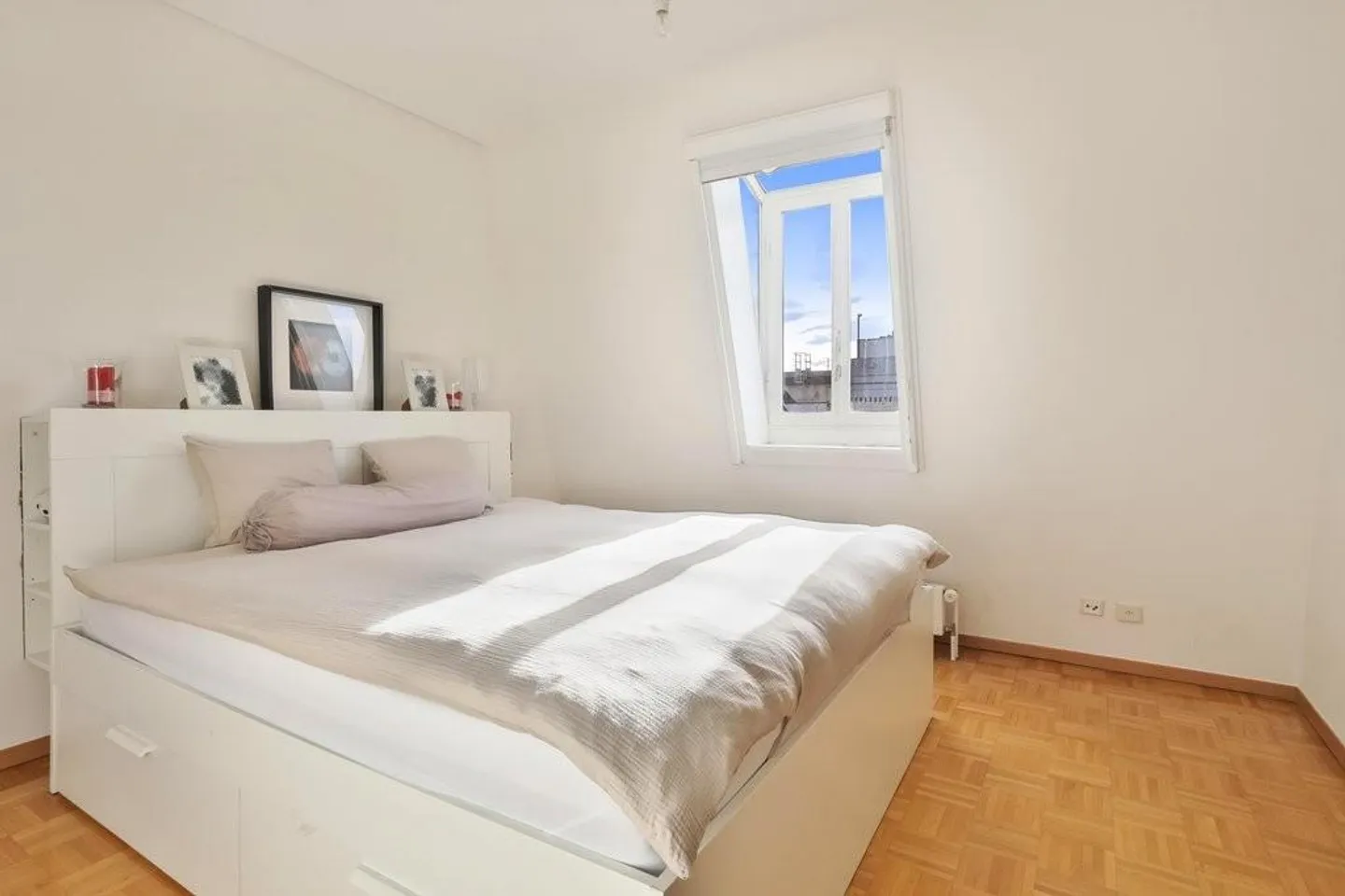 Magnificent 7-room penthouse in the city center - Photo 9 of 10