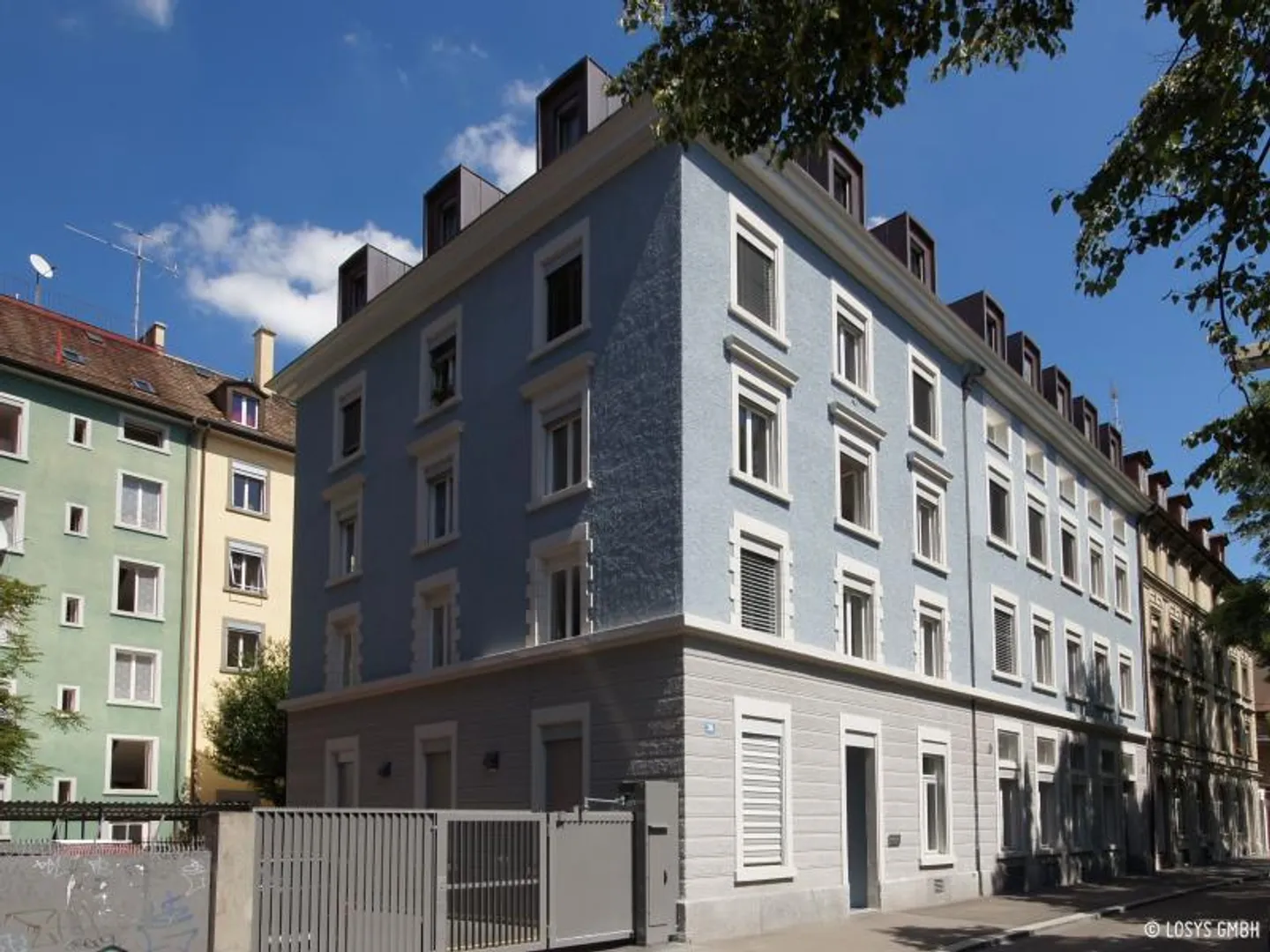 Cerchi un piccolo parcheggio vicino a Stadelhofen? Ce l'abbiamo ... - Foto 1 di 1