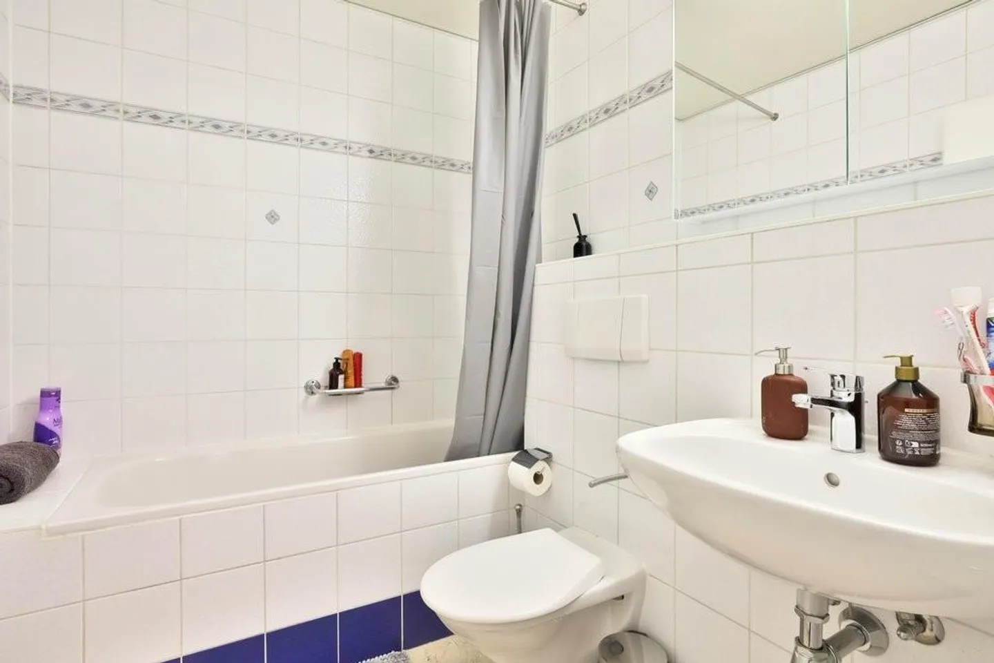 Magnificent 7-room penthouse in the city center - Photo 10 of 10