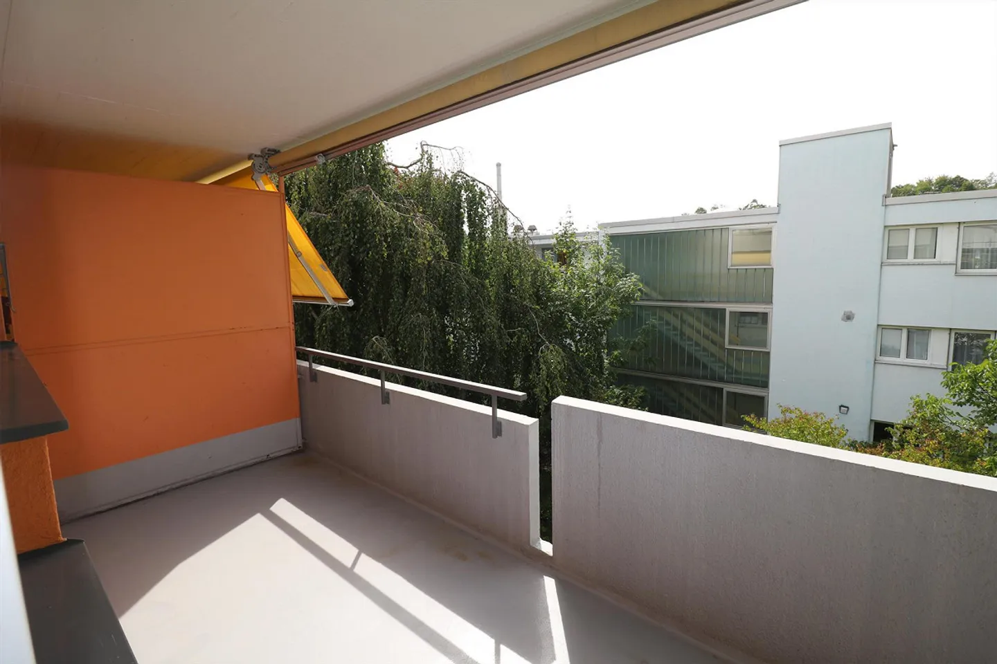 Helle 4-Zimmerwohnung mit Balkon - Foto 1 von 12