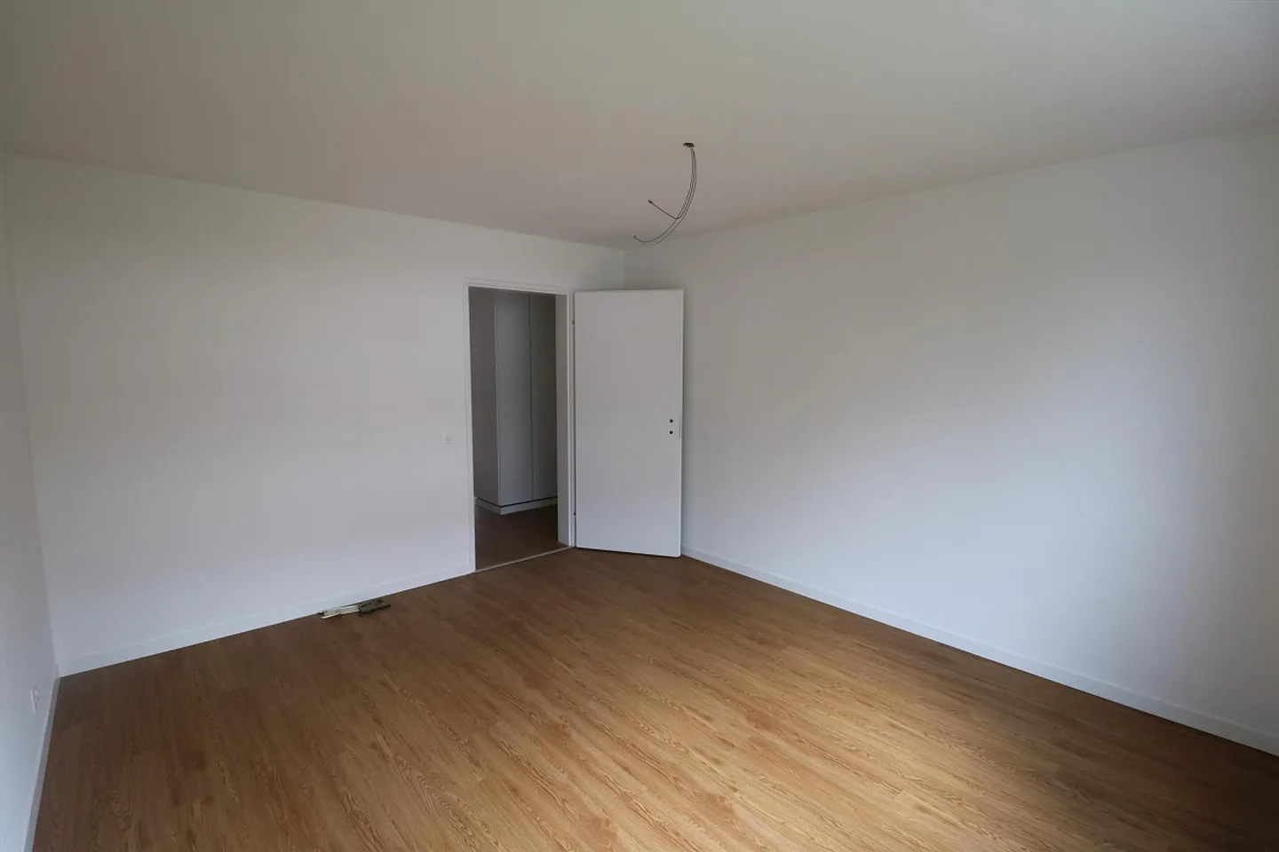 Helle 4-Zimmerwohnung mit Balkon - Foto 6 von 12