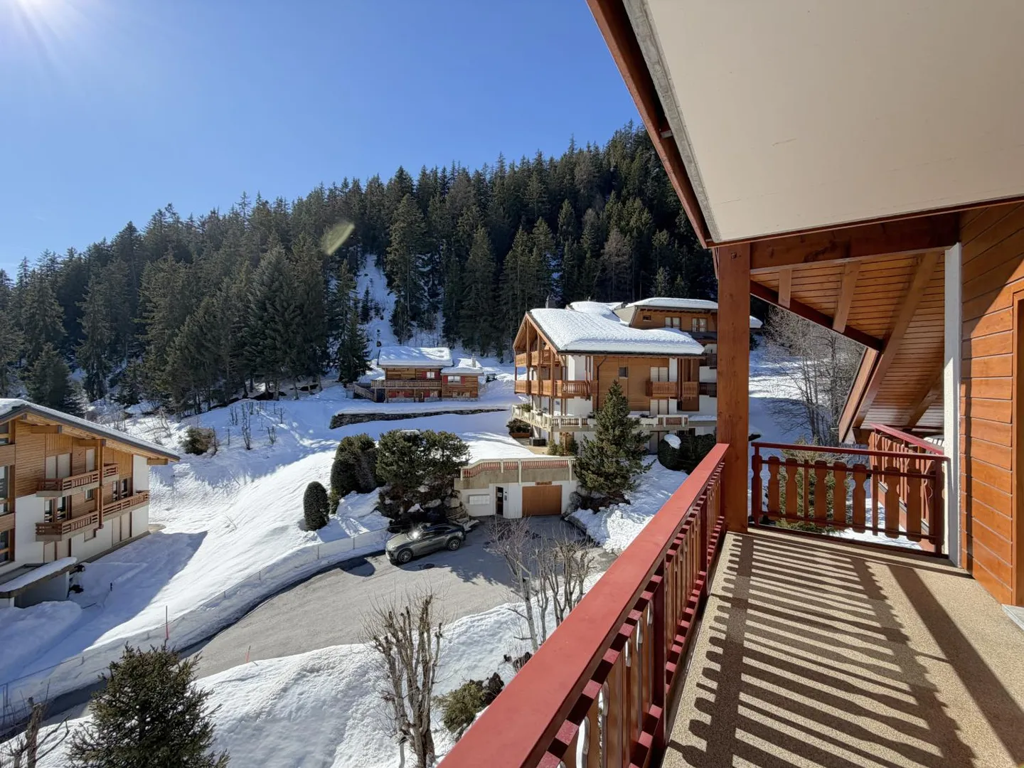 Appartement Charmant avec Vue Montagne - Photo 1 sur 13