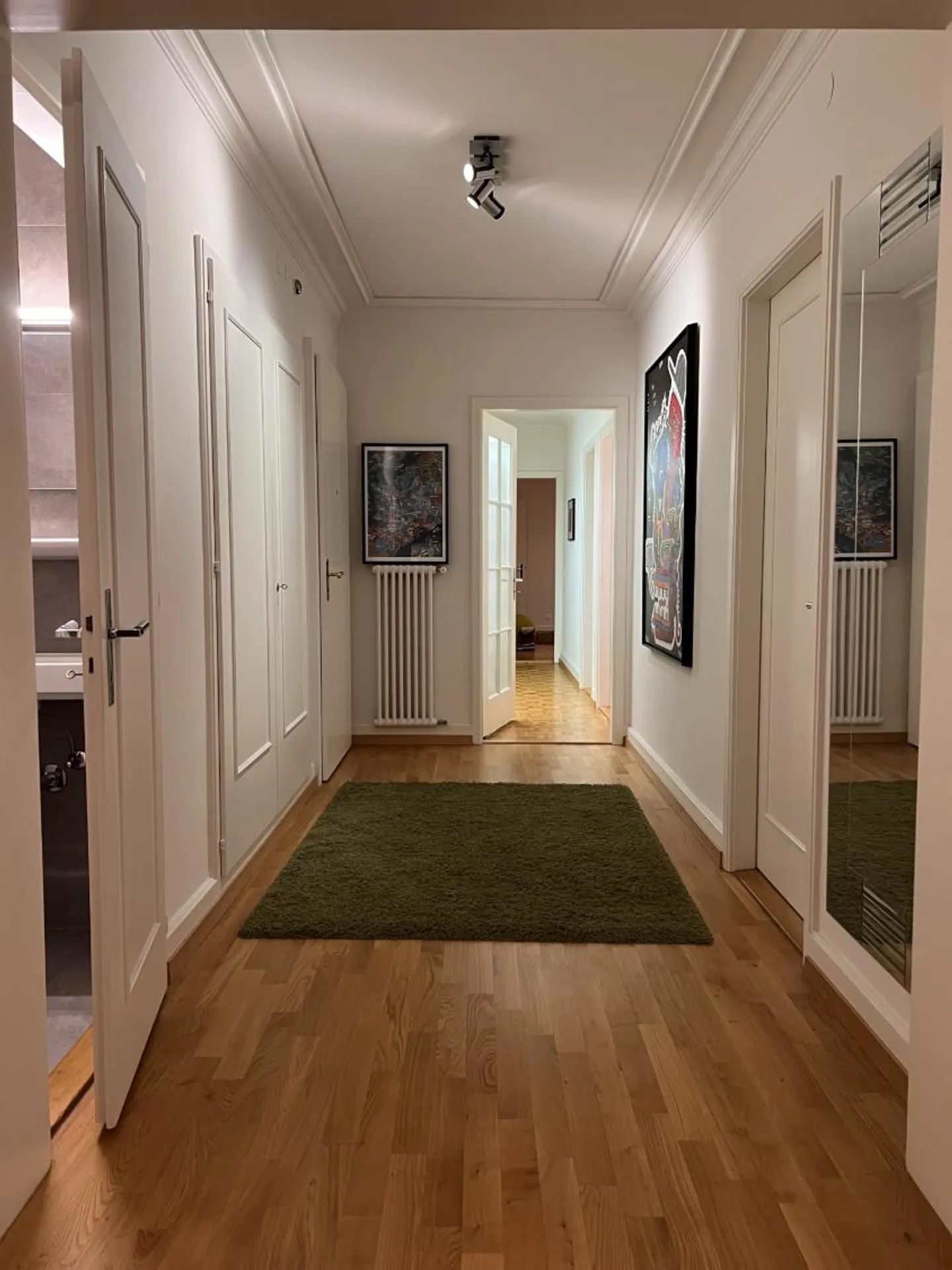 5-room apartment - Photo 2 of 11