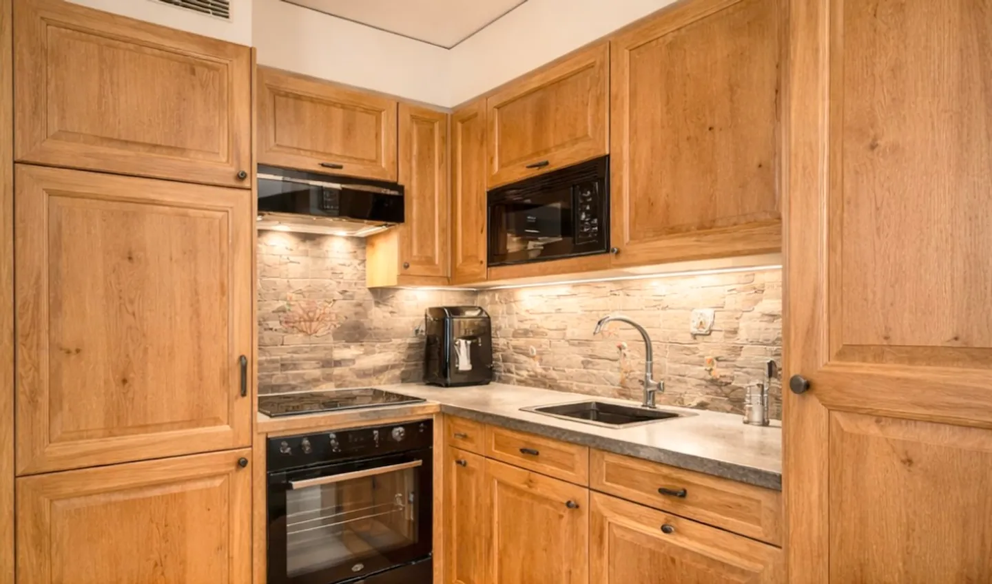 Appartement Charmant avec Vue Montagne - Photo 8 sur 13