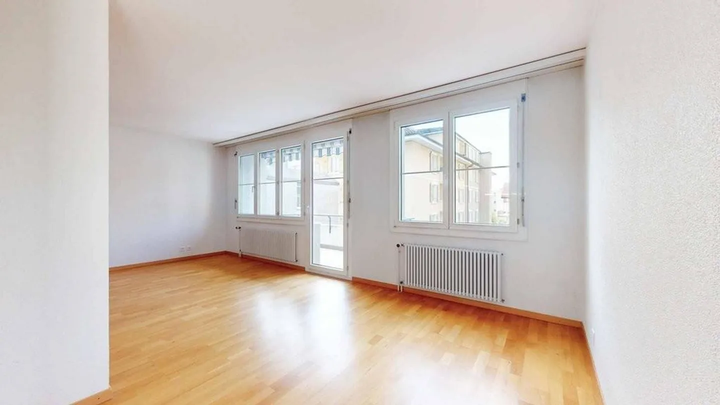 Your new home makes commuting easy - Photo 7 of 11