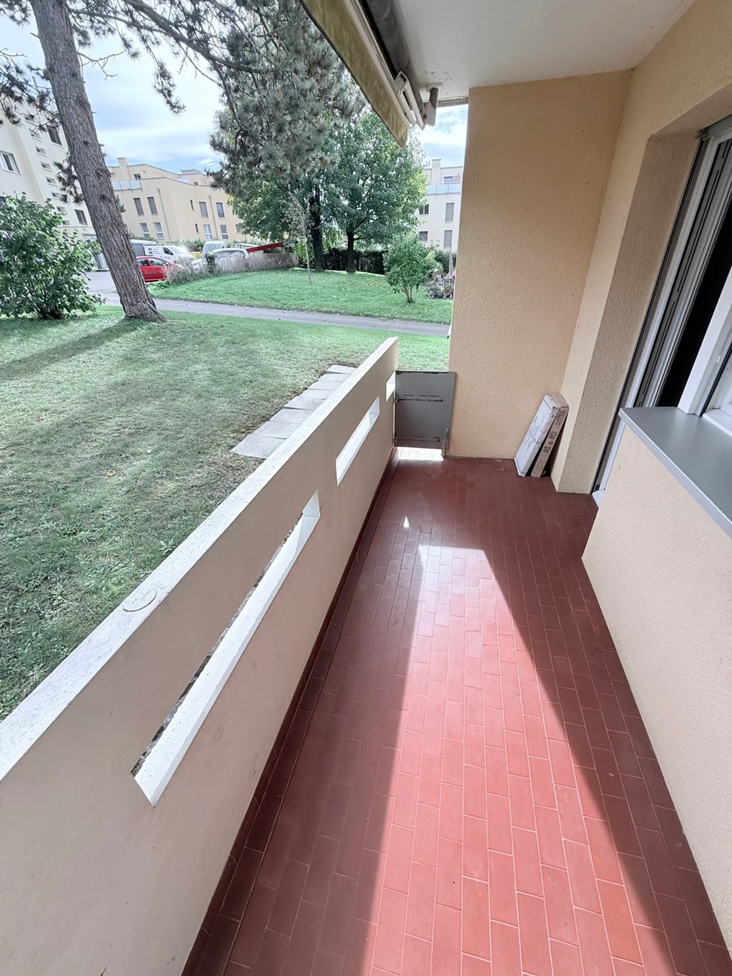 Ampio Appartamento con Giardino - Foto 6 di 11