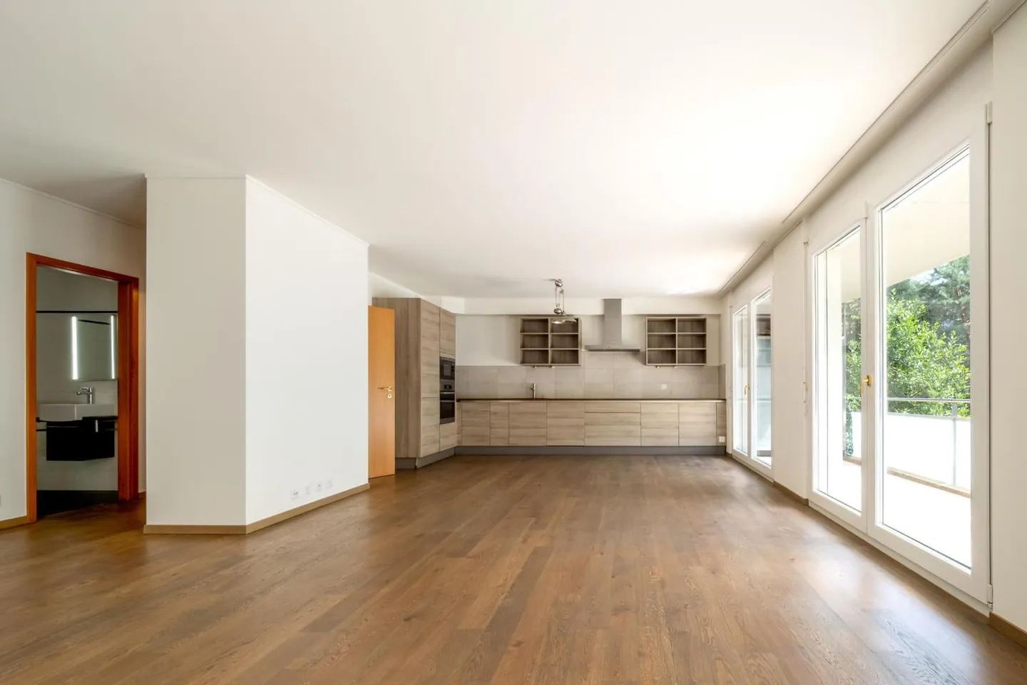 Appartamento 5 locali - Foto 2 di 7