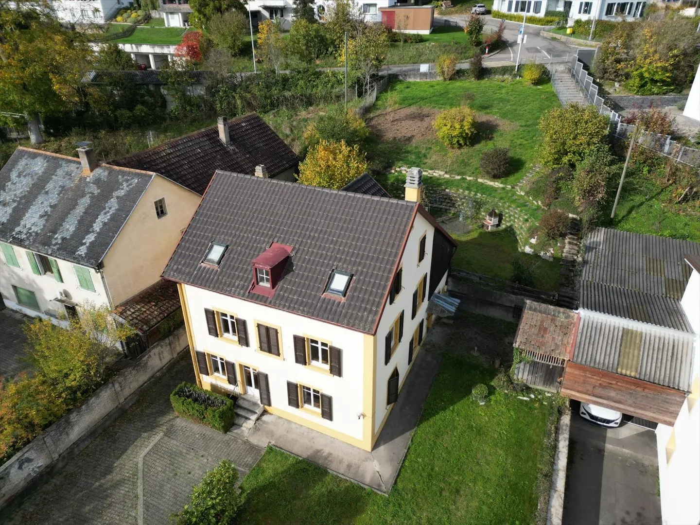 Terrain constructible à vendre - Photo 2 sur 8