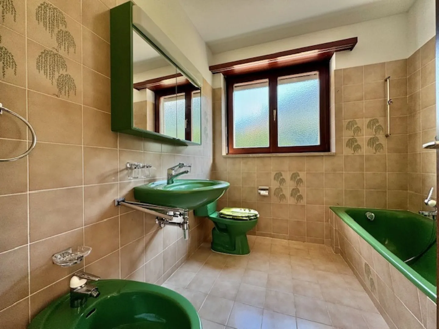 CONTRA - LARGE INDEPENDENT APARTMENT OF 5.5 ROOMS FOR SALE - Photo 15 of 28