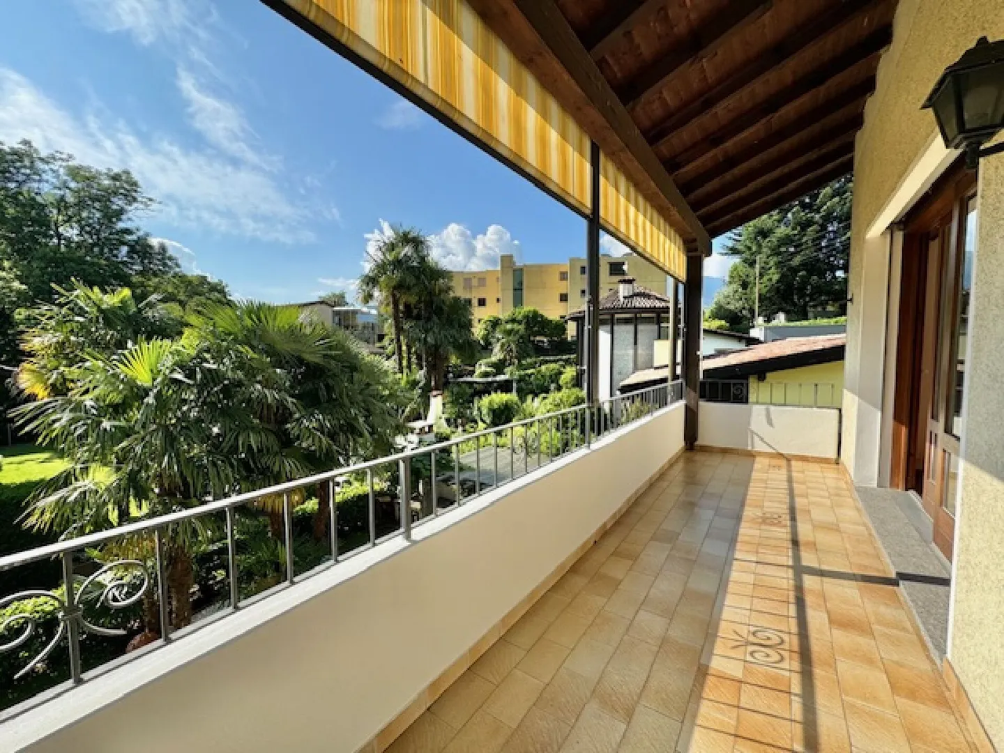 CONTRA - LARGE INDEPENDENT APARTMENT OF 5.5 ROOMS FOR SALE - Photo 23 of 28