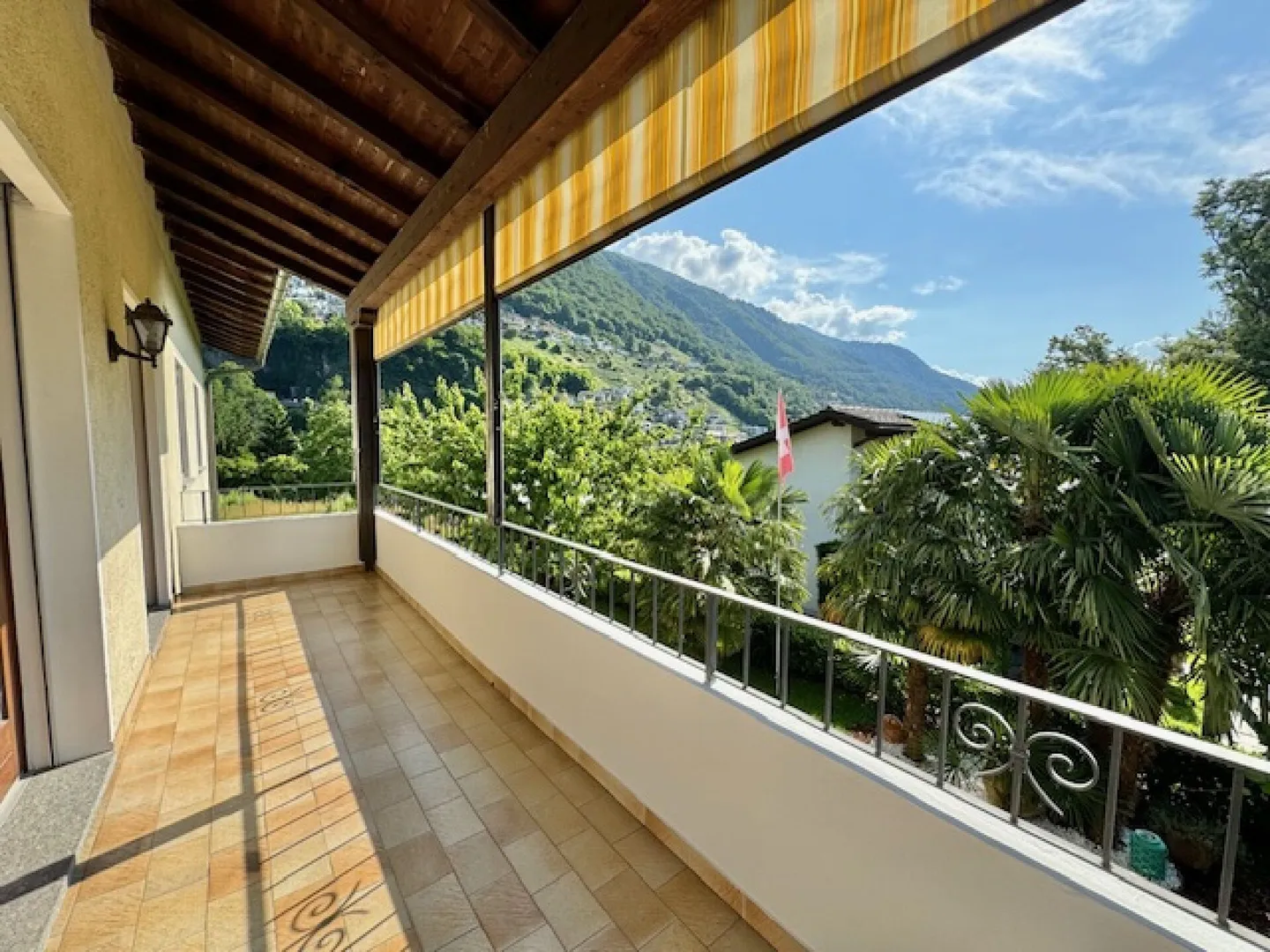 CONTRA - LARGE INDEPENDENT APARTMENT OF 5.5 ROOMS FOR SALE - Photo 24 of 28