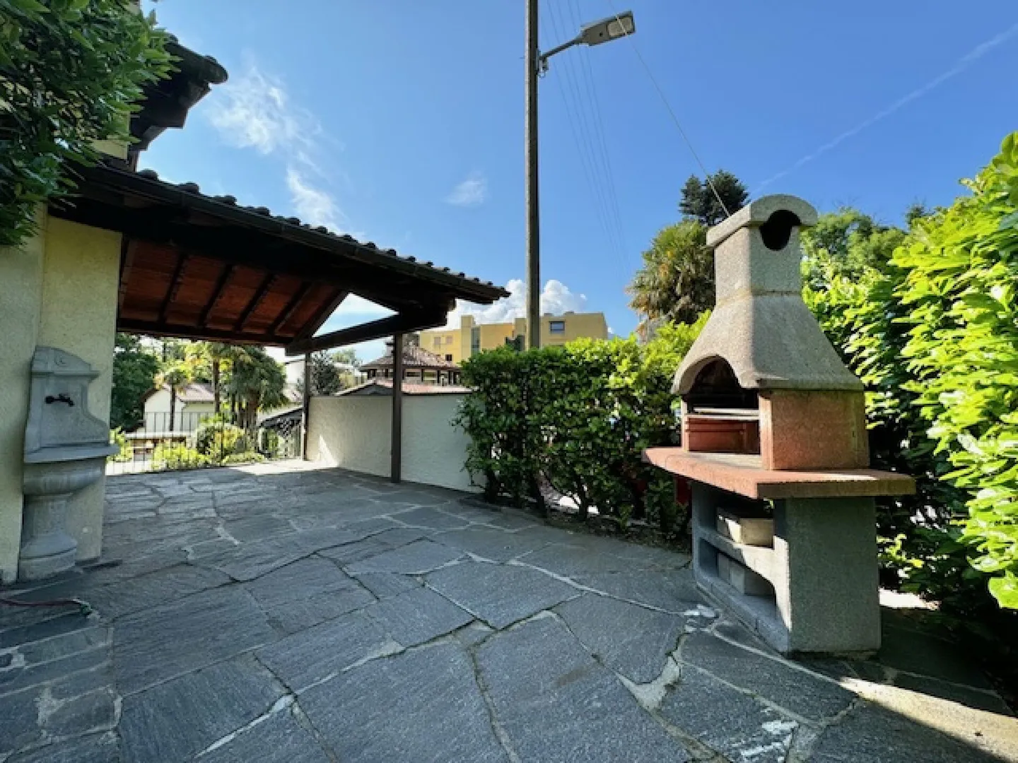 CONTRA - LARGE INDEPENDENT APARTMENT OF 5.5 ROOMS FOR SALE - Photo 26 of 28