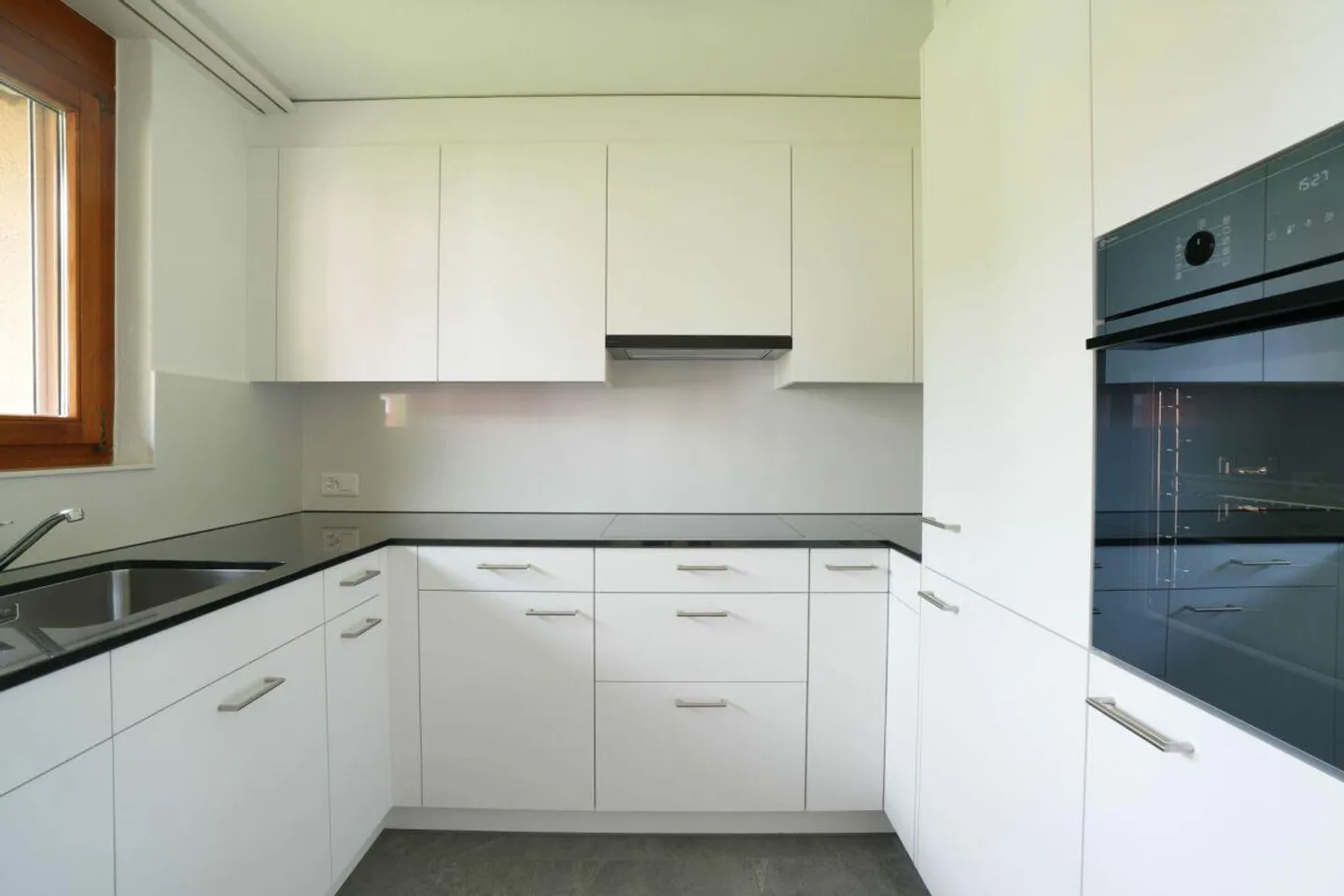 Ampio attico di 4,5 stanze - disponibile dopo ristrutturazione - Foto 1 di 7