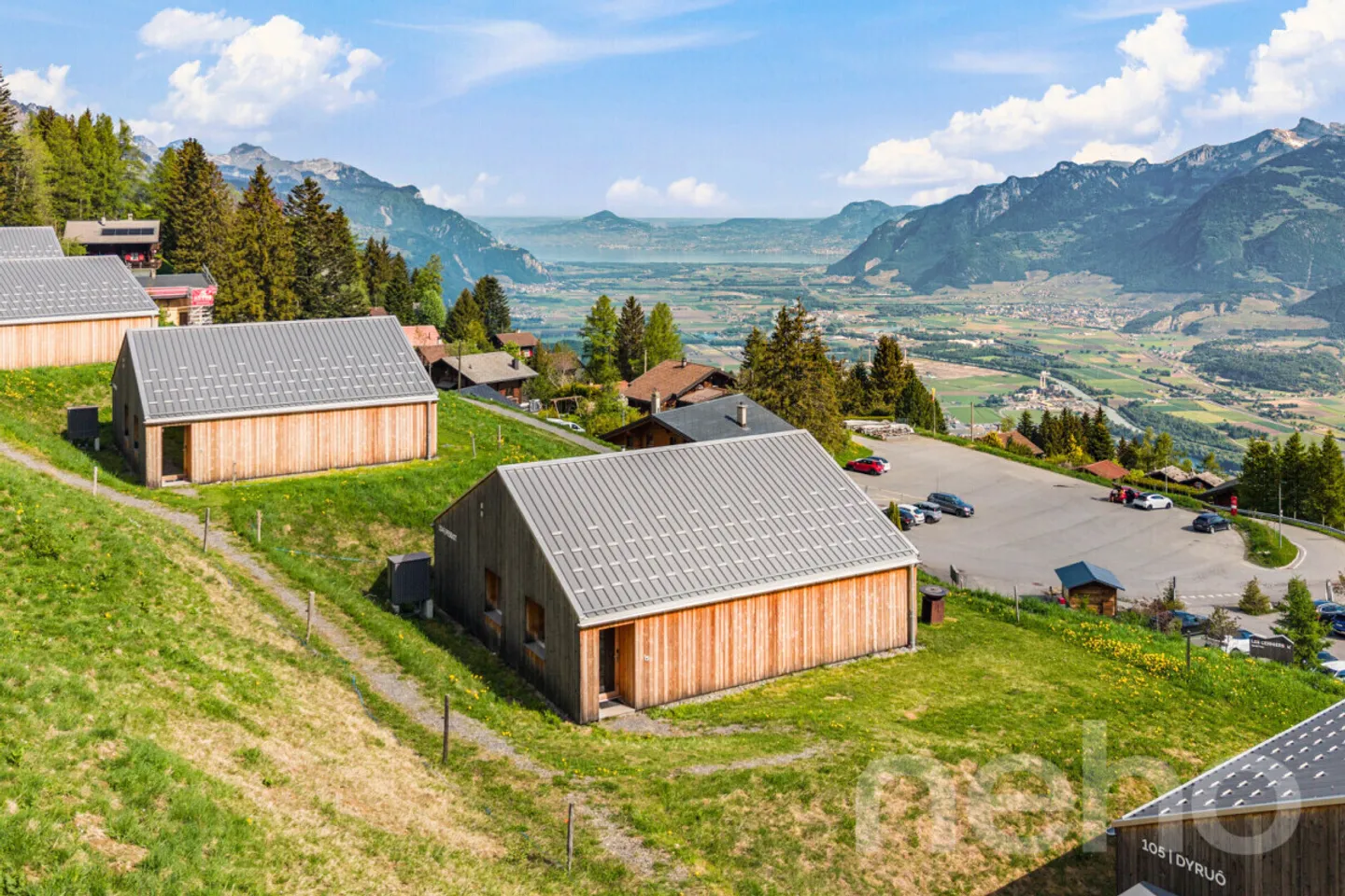 Chalet d'Architecte avec Vue Imprenable - Photo 3 sur 12