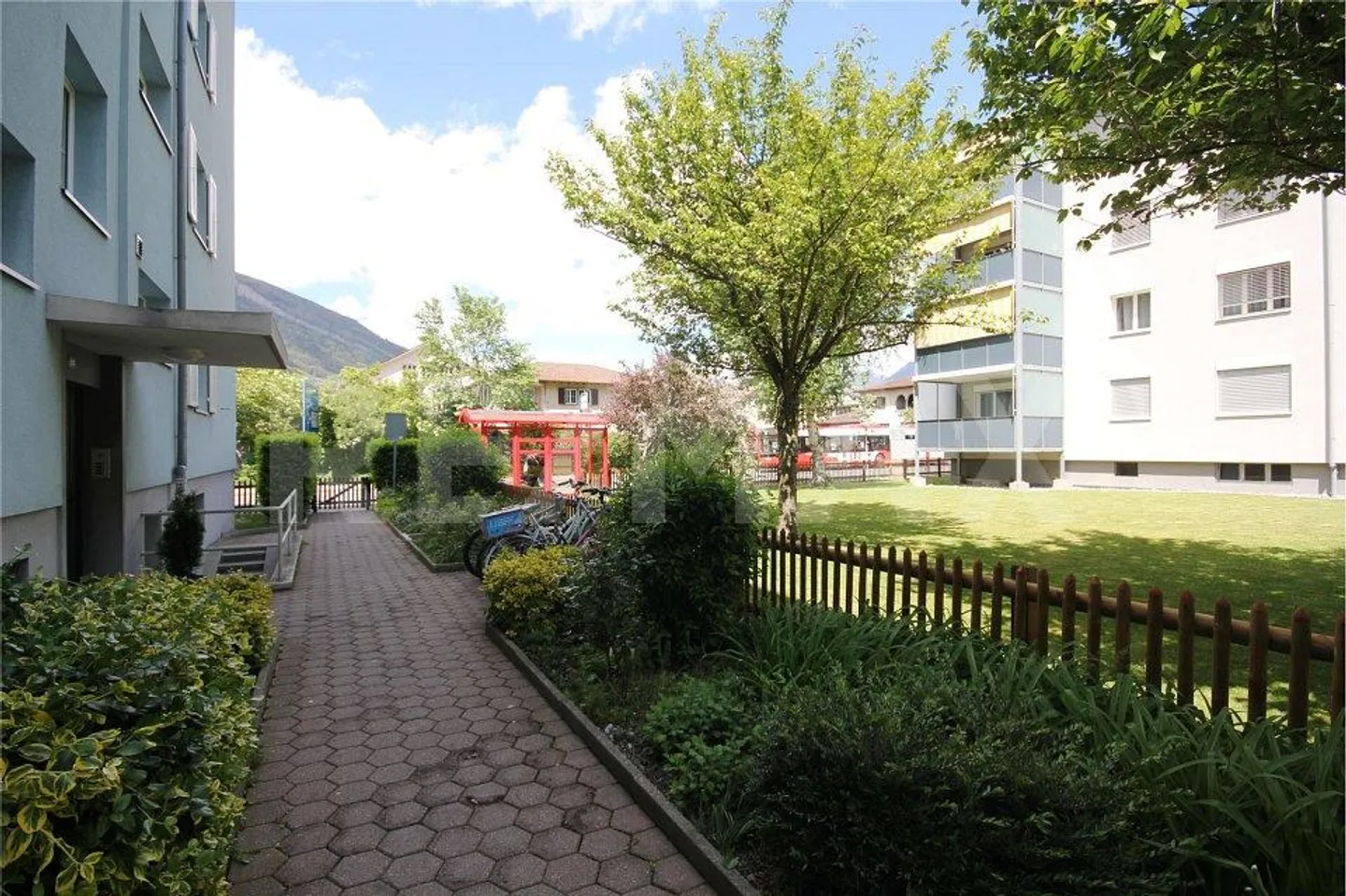 Gepflegte 3 ½ Zimmerwohnung im 2. Obergeschoss - Foto 3 von 12