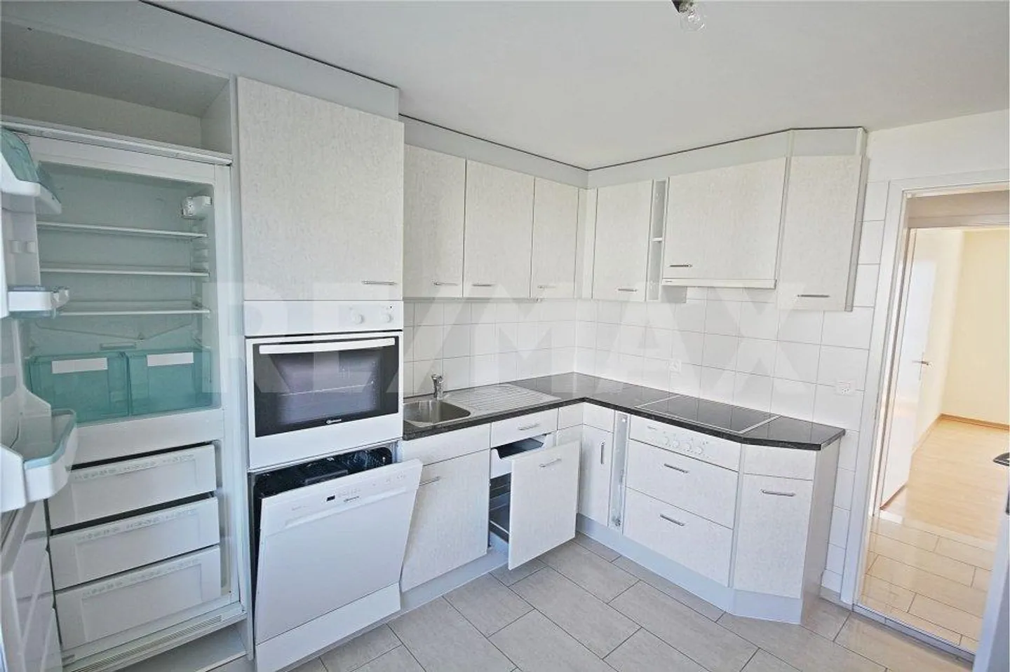 Gepflegte 3 ½ Zimmerwohnung im 2. Obergeschoss - Foto 4 von 12