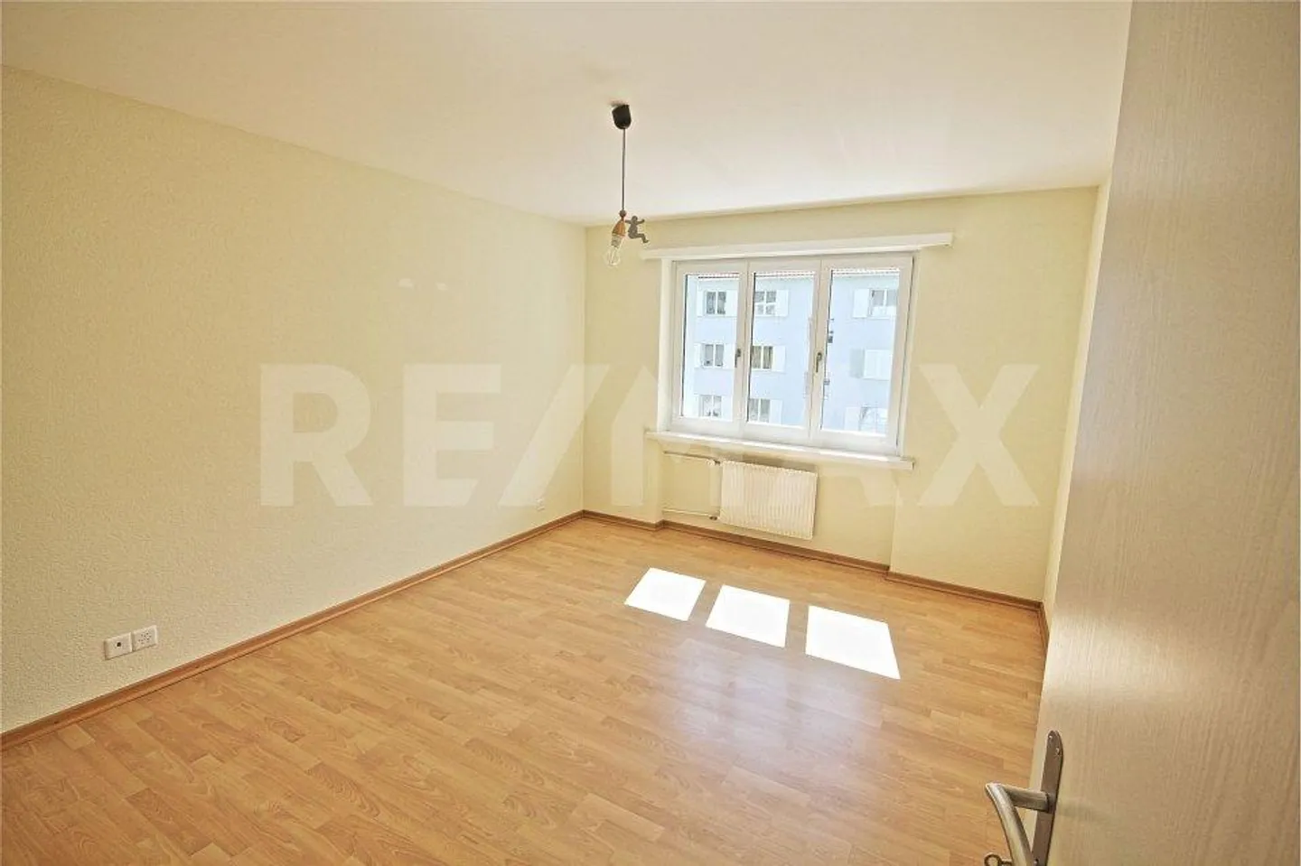 Gepflegte 3 ½ Zimmerwohnung im 2. Obergeschoss - Foto 9 von 12