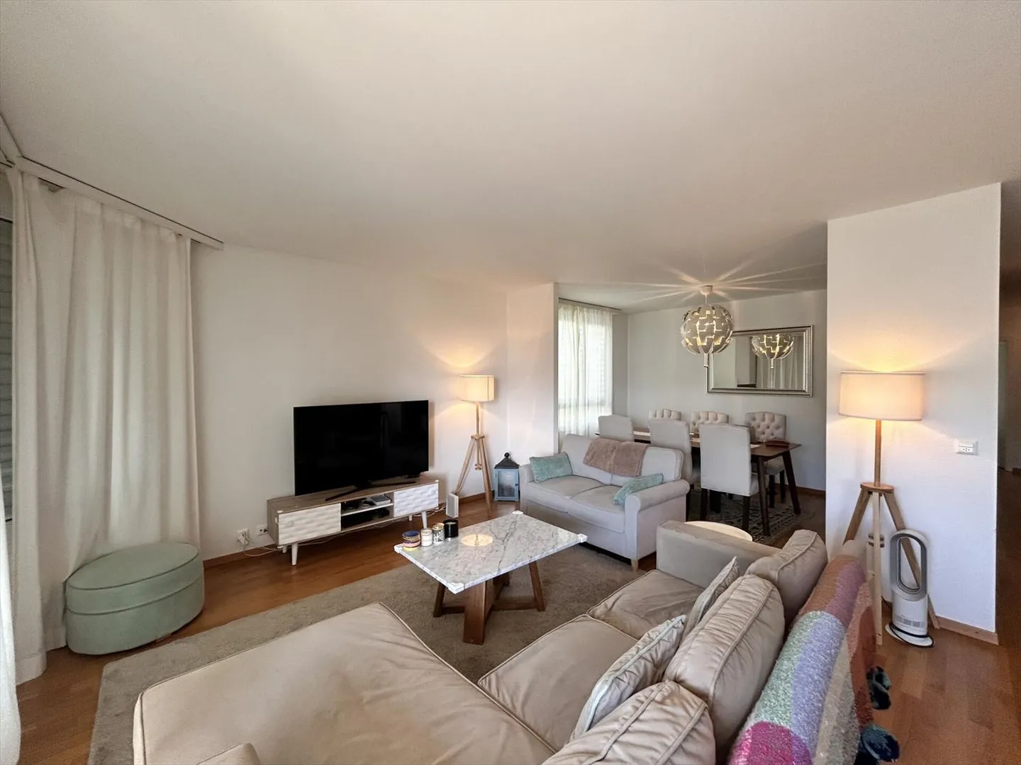 Apartment for rent - Photo 2 of 8