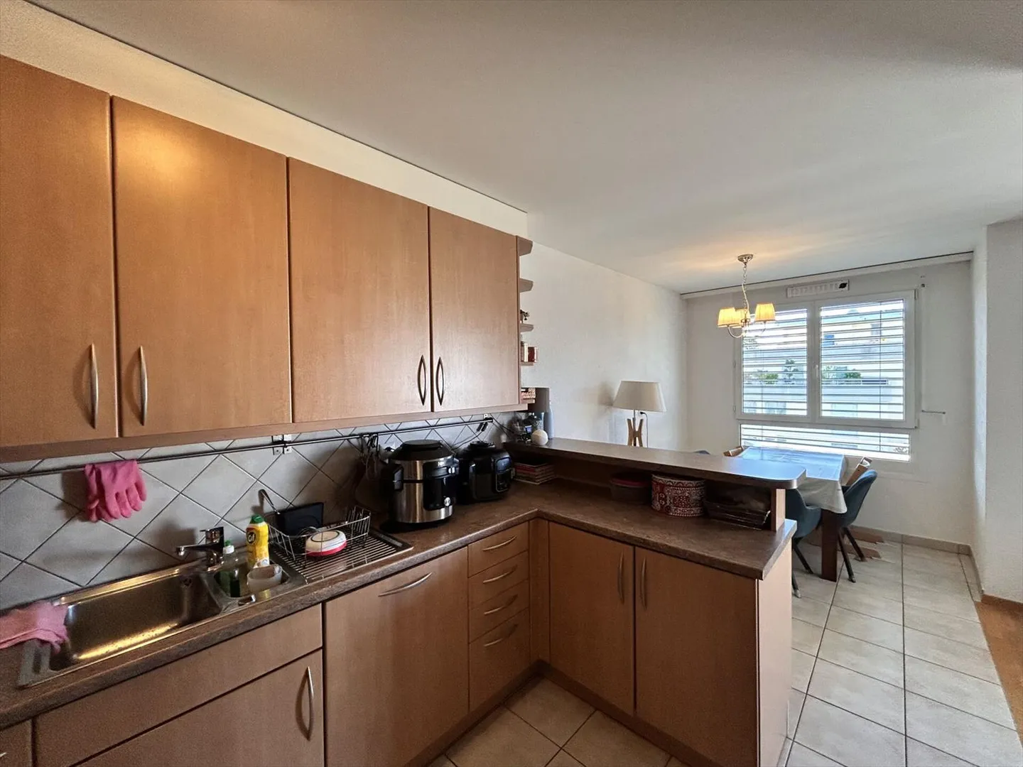 Apartment for rent - Photo 4 of 8