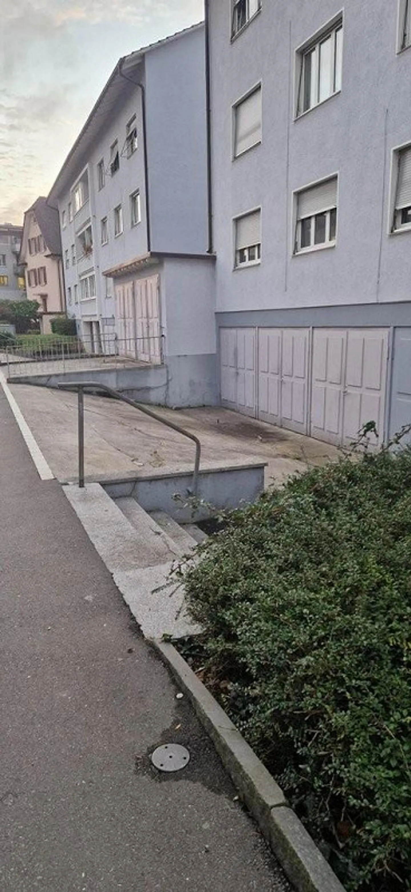 Garage simple au centre de Pratteln - Photo 2 sur 3