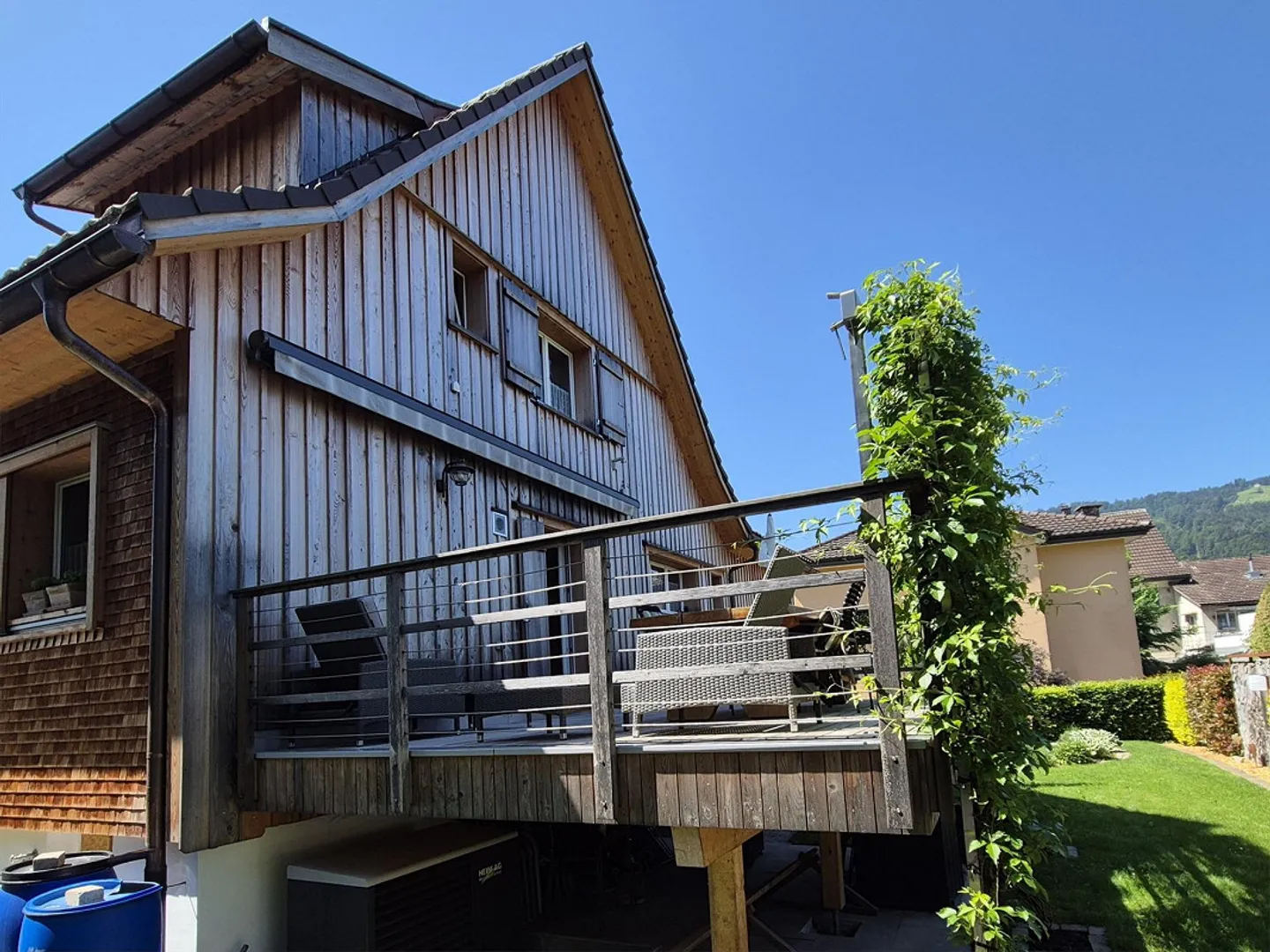 Single-family house with garage, carport and beautifully designed garden - Photo 14 of 16