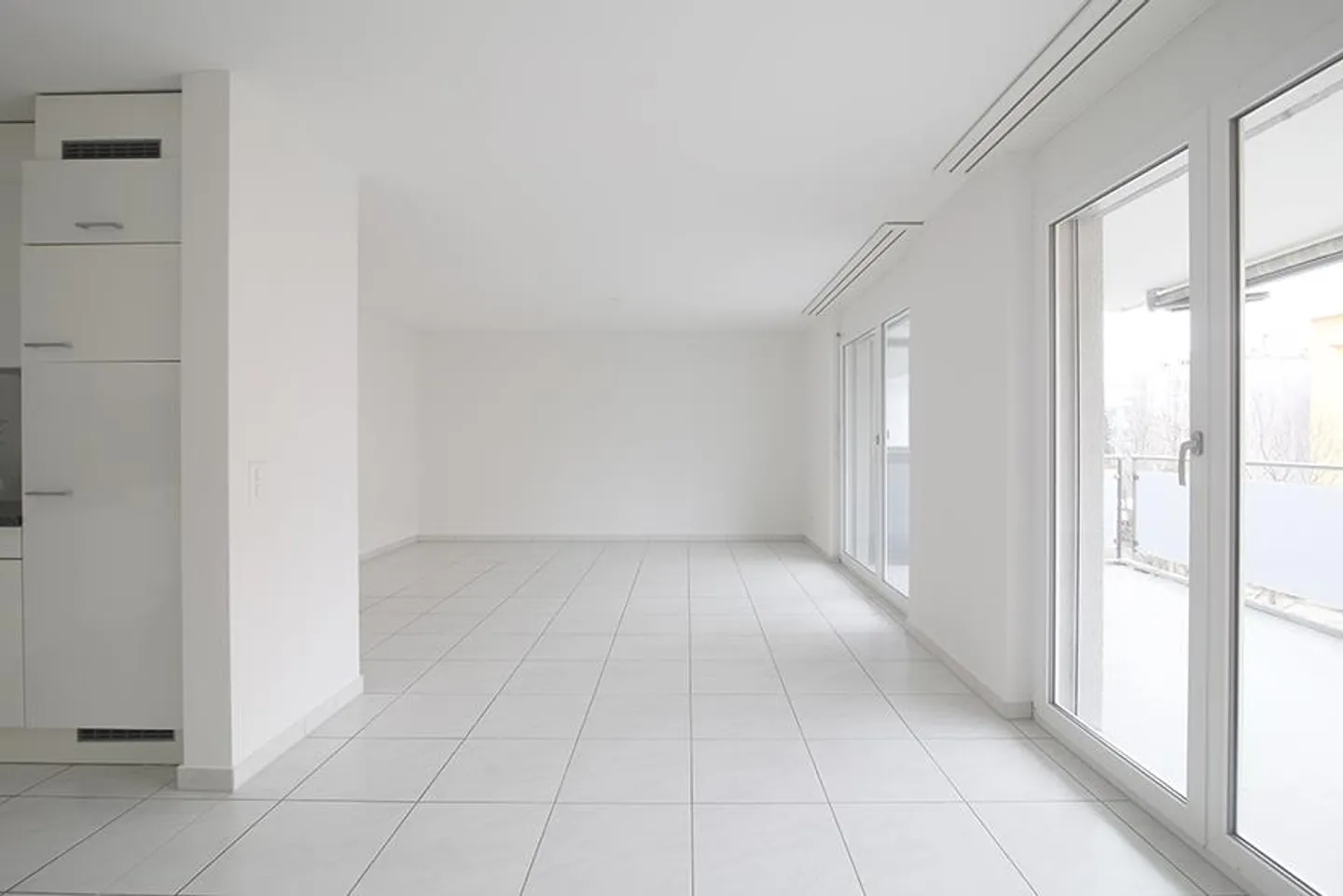 Spacious Apartment with Balcony - Photo 3 of 8