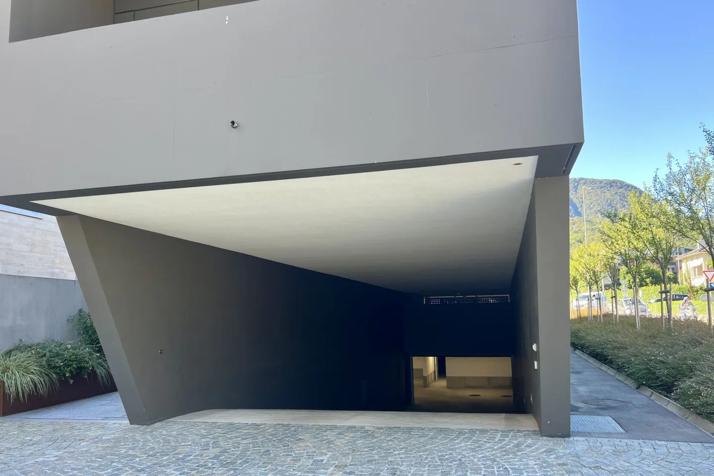 VENDU !!! Appartement penthouse exclusif avec grande terrasse et vue magnifique sur la verdure - Photo 34 sur 35