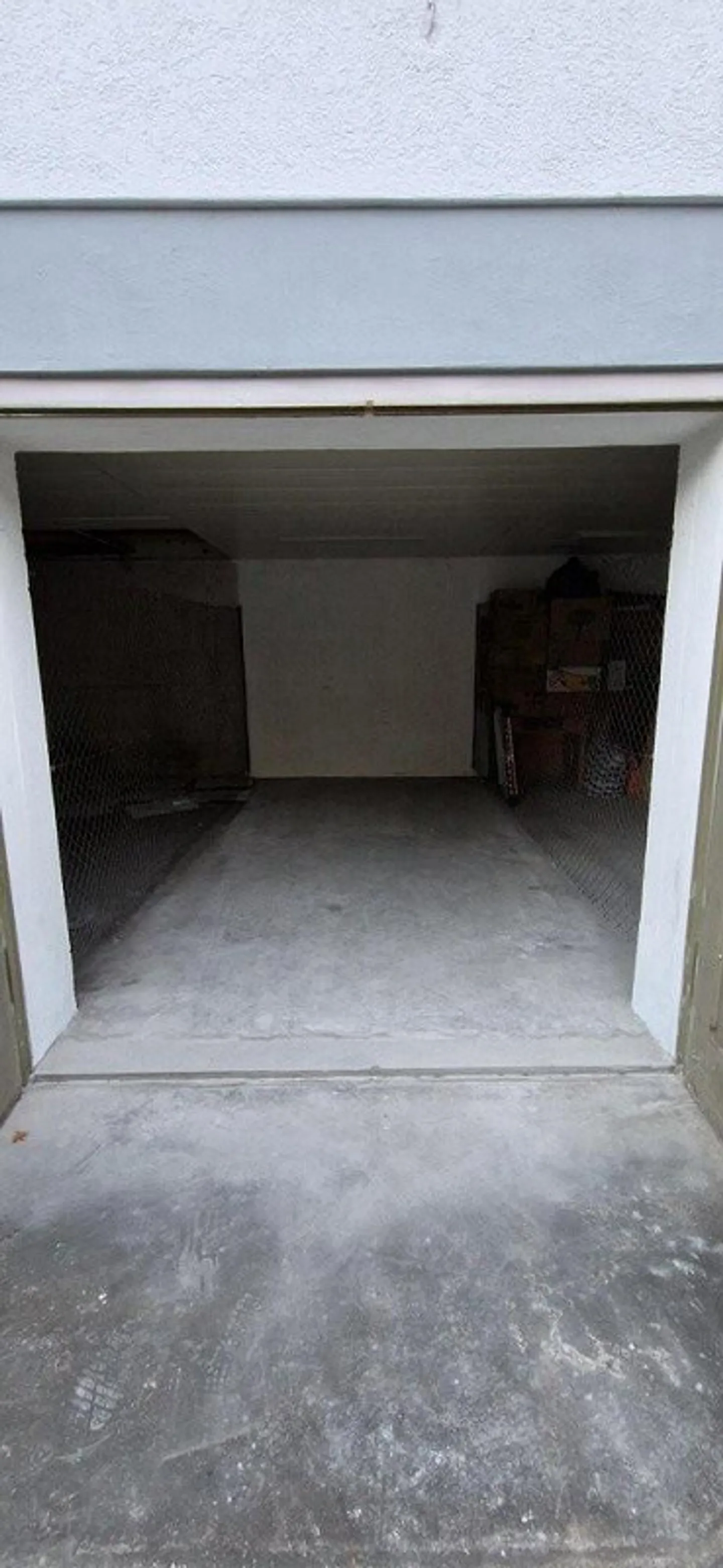 Garage simple au centre de Pratteln - Photo 3 sur 3