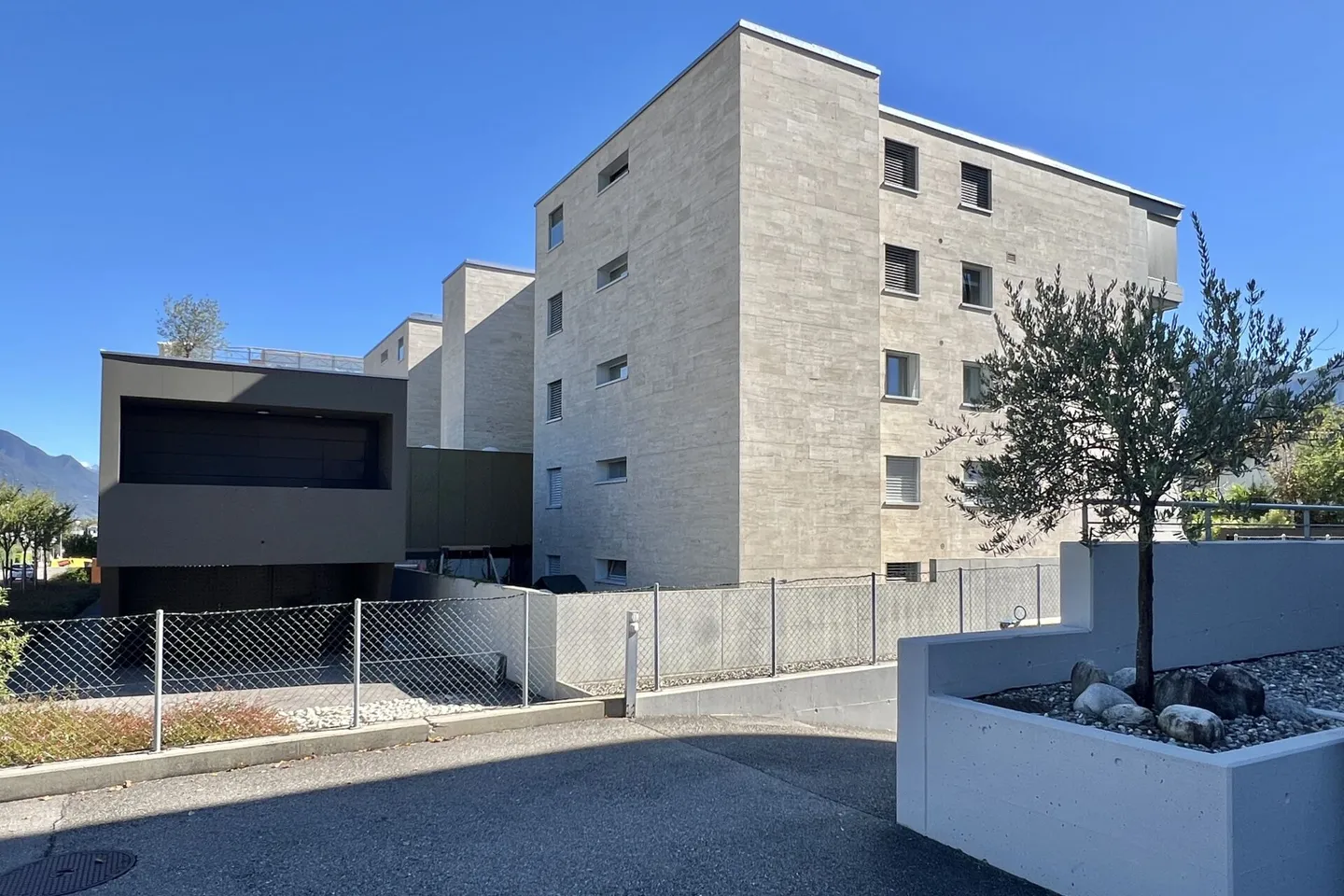 VENDU !!! Appartement penthouse exclusif avec grande terrasse et vue magnifique sur la verdure - Photo 35 sur 35