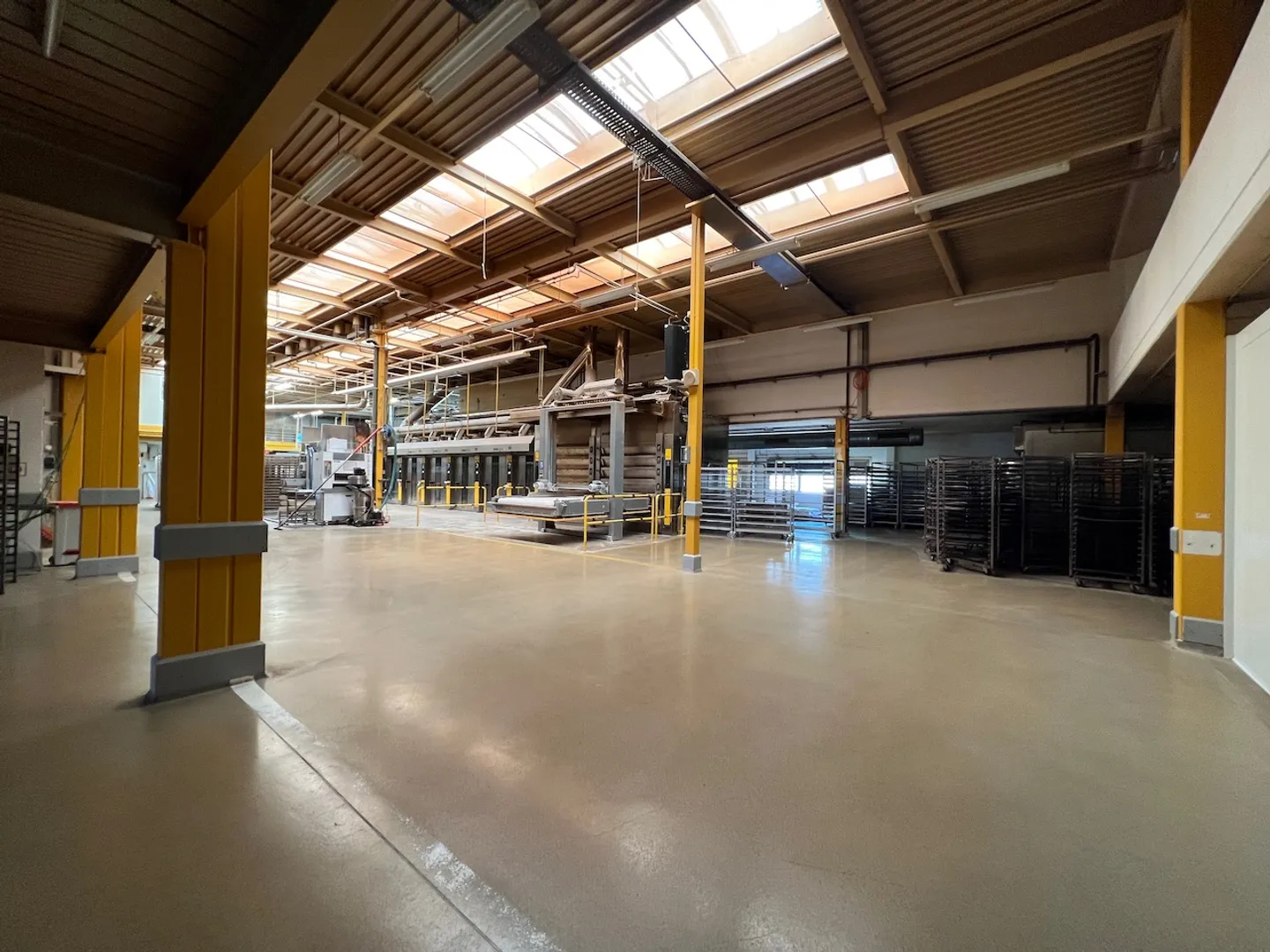 Bâtiment à louer, Ruchstuckstrasse 16 (Wangen-Brüttisellen, Suisse) - Photo 8 sur 18