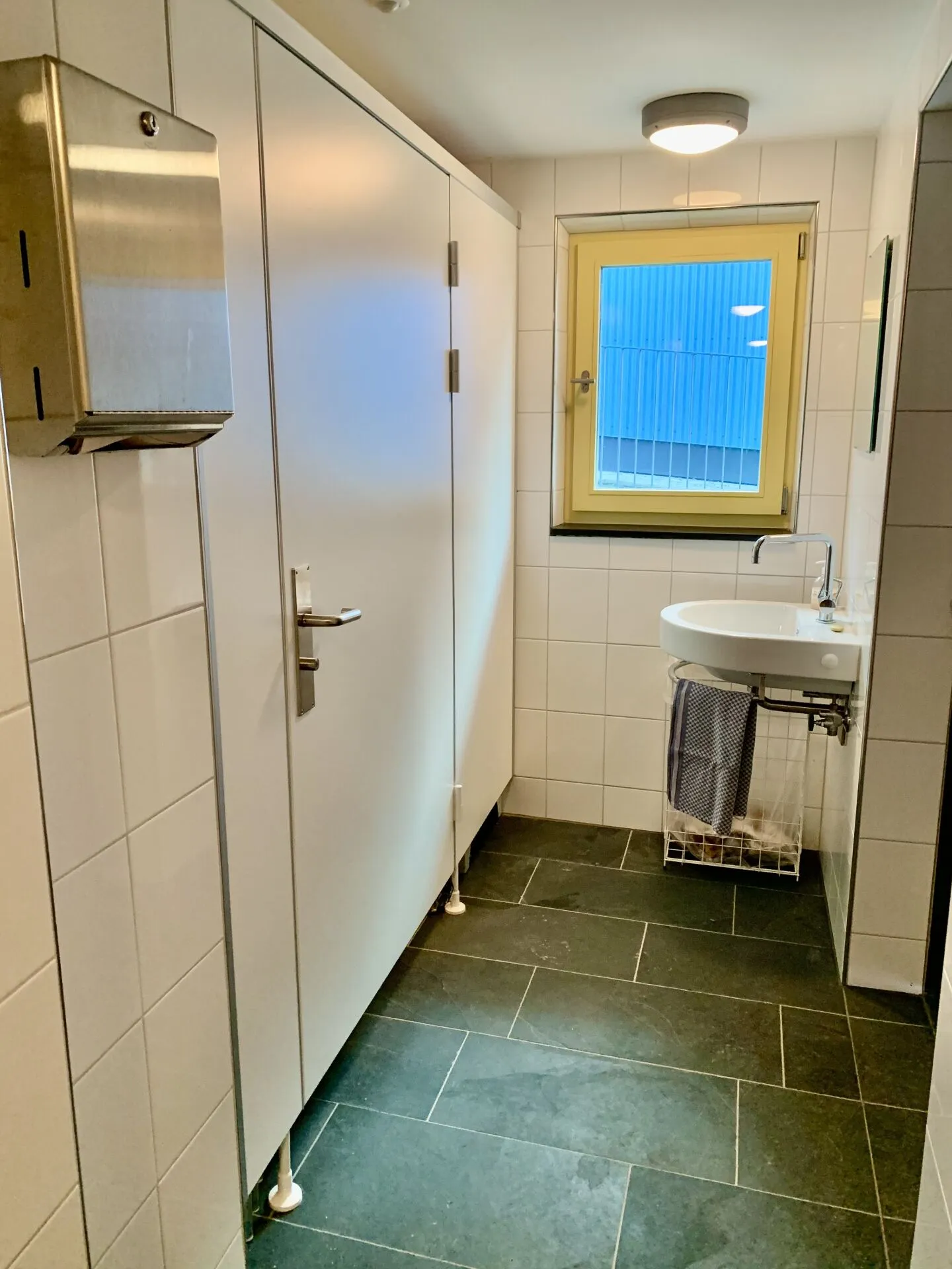 Commercial Space 45 m² - Photo 4 of 7