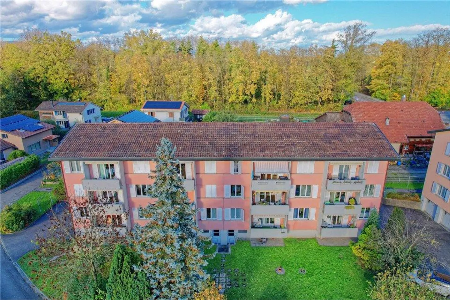 Residential Building - Photo 2 of 13