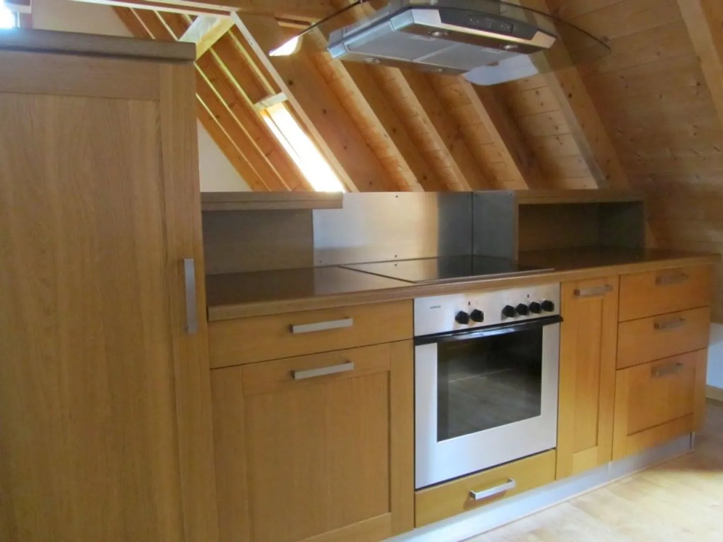 Charmant appartement en duplex de 3,5 pièces - Photo 3 sur 13