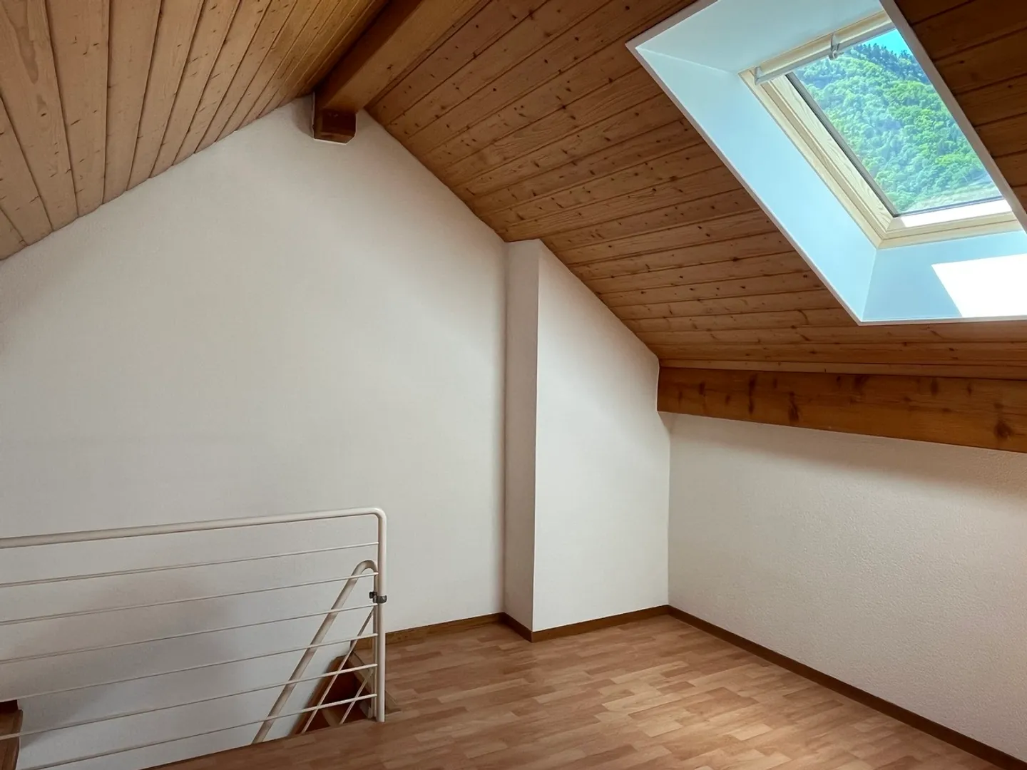 3.5 rooms with mezzanine on the 2nd floor - Photo 2 of 9