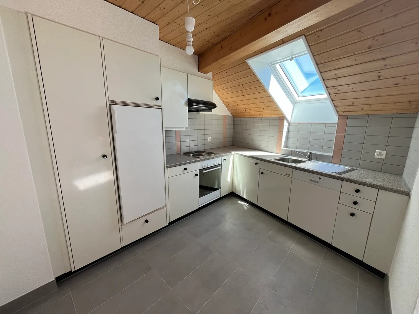 3.5 rooms with mezzanine on the 2nd floor - Photo 5 of 9