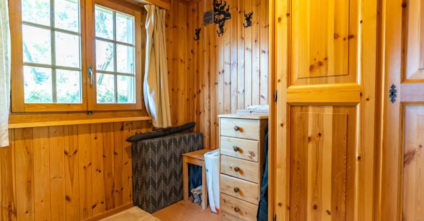 Charming Off-Grid Chalet - Photo 5 of 13