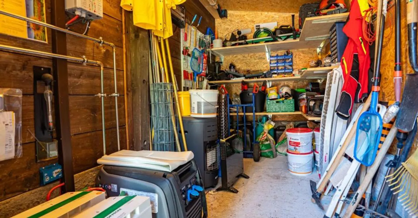 Charming Off-Grid Chalet - Photo 11 of 13
