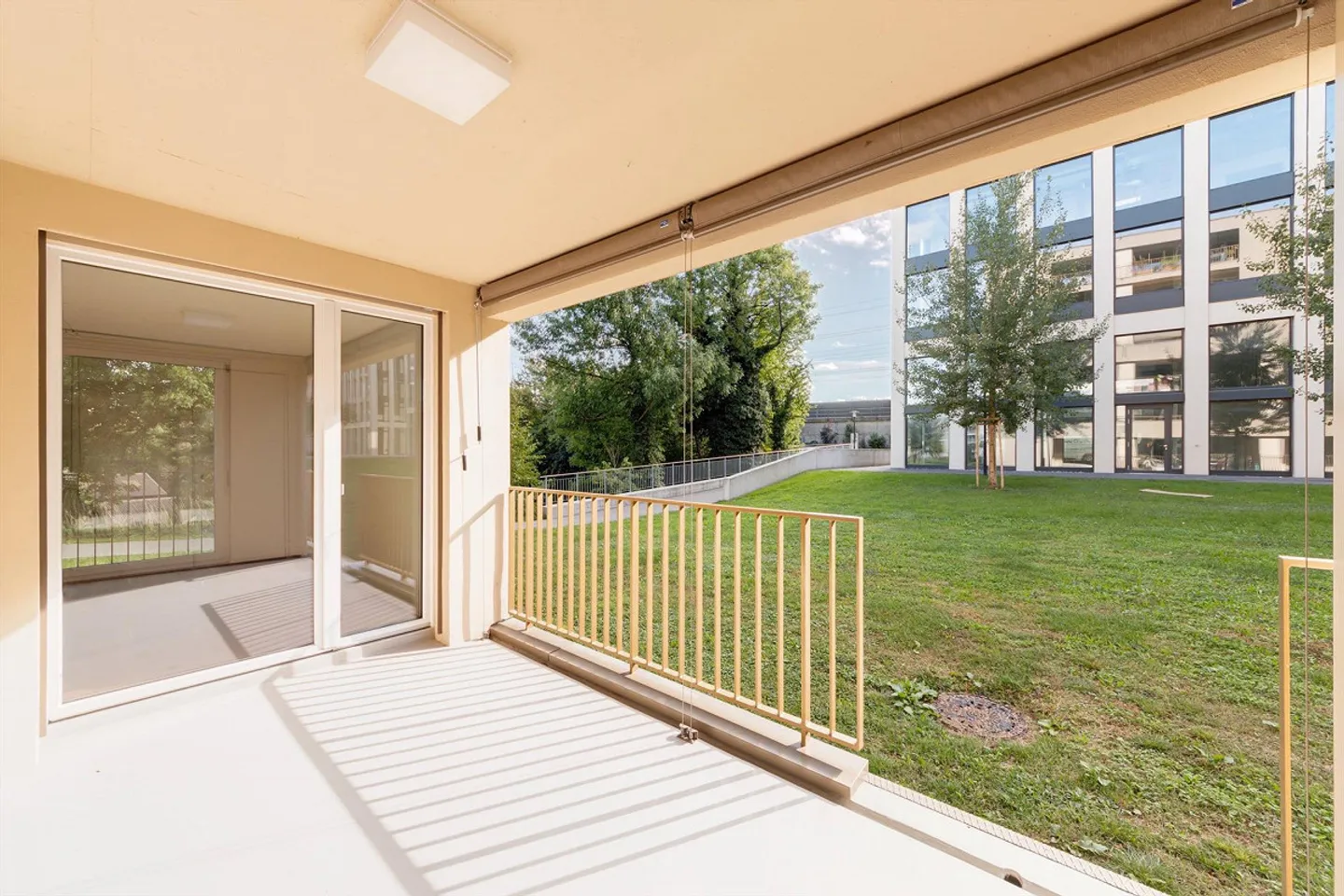 Modern Ground Floor Apartment with View of Lenzburg Castle - Photo 1 of 6